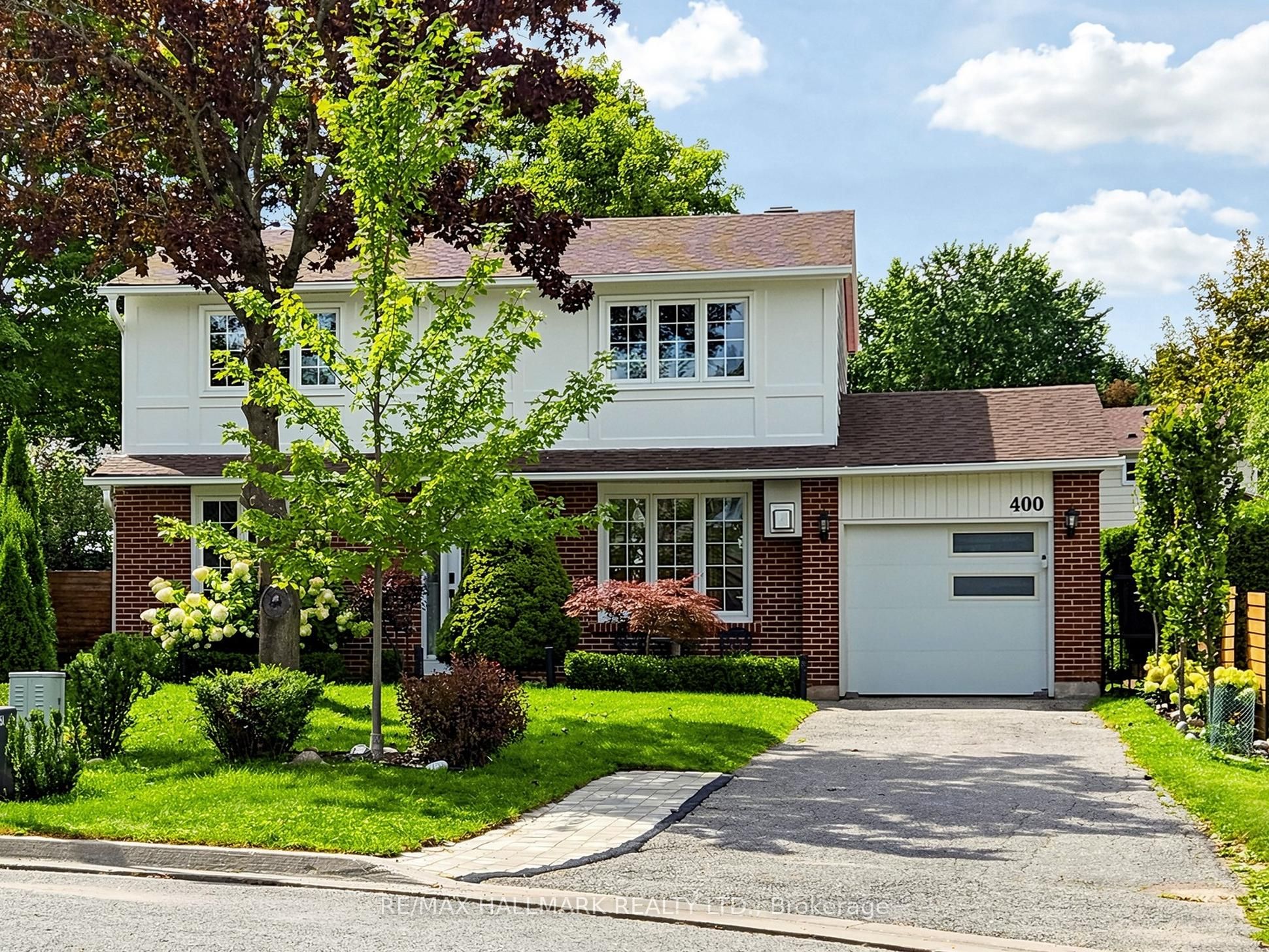 .400 Handley Crescent, Newmarket, ON L3Y 4T4
