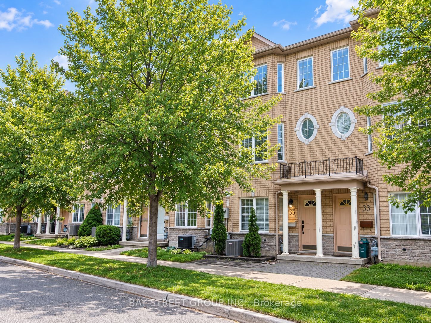 35 Park Common Boulevard, Markham, ON L3T 7V1 photo 2