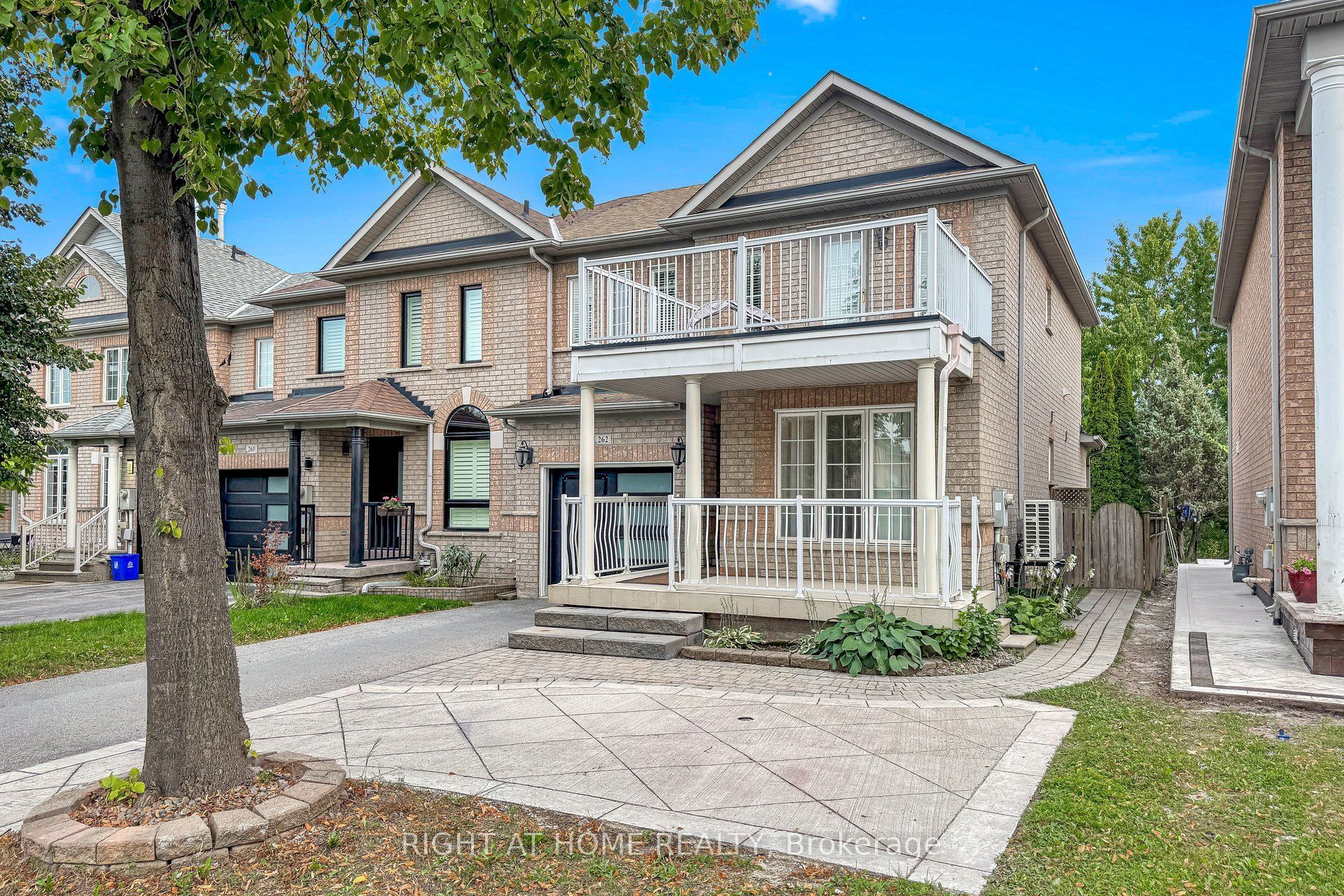 262 Wildberry Crescent, Vaughan, ON L4H 2H7 photo 2