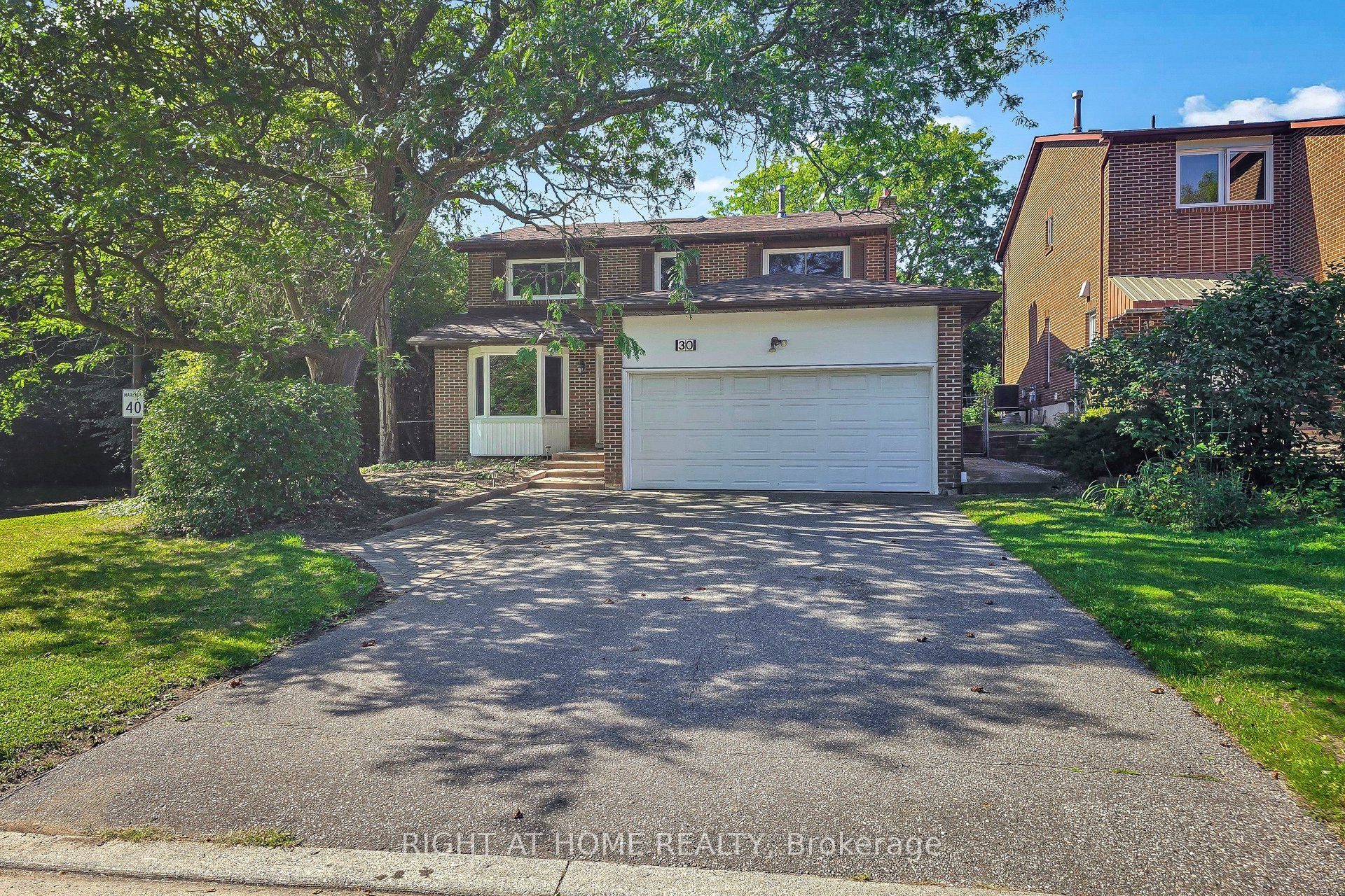 30 Abraham Avenue, Markham, ON L3T 5G6