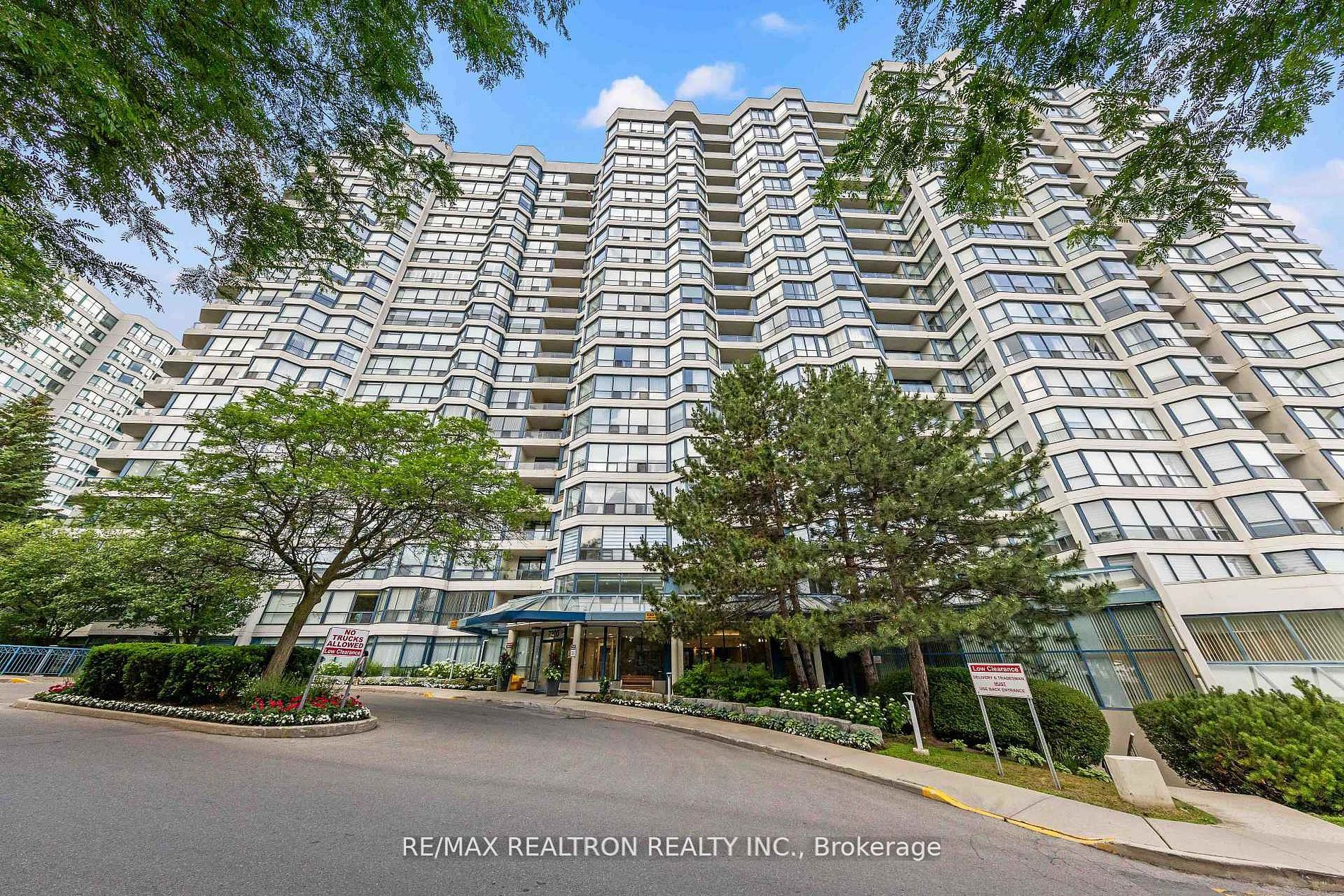 7300 Yonge Street 210, Vaughan, ON L4J 7Y5 photo 4