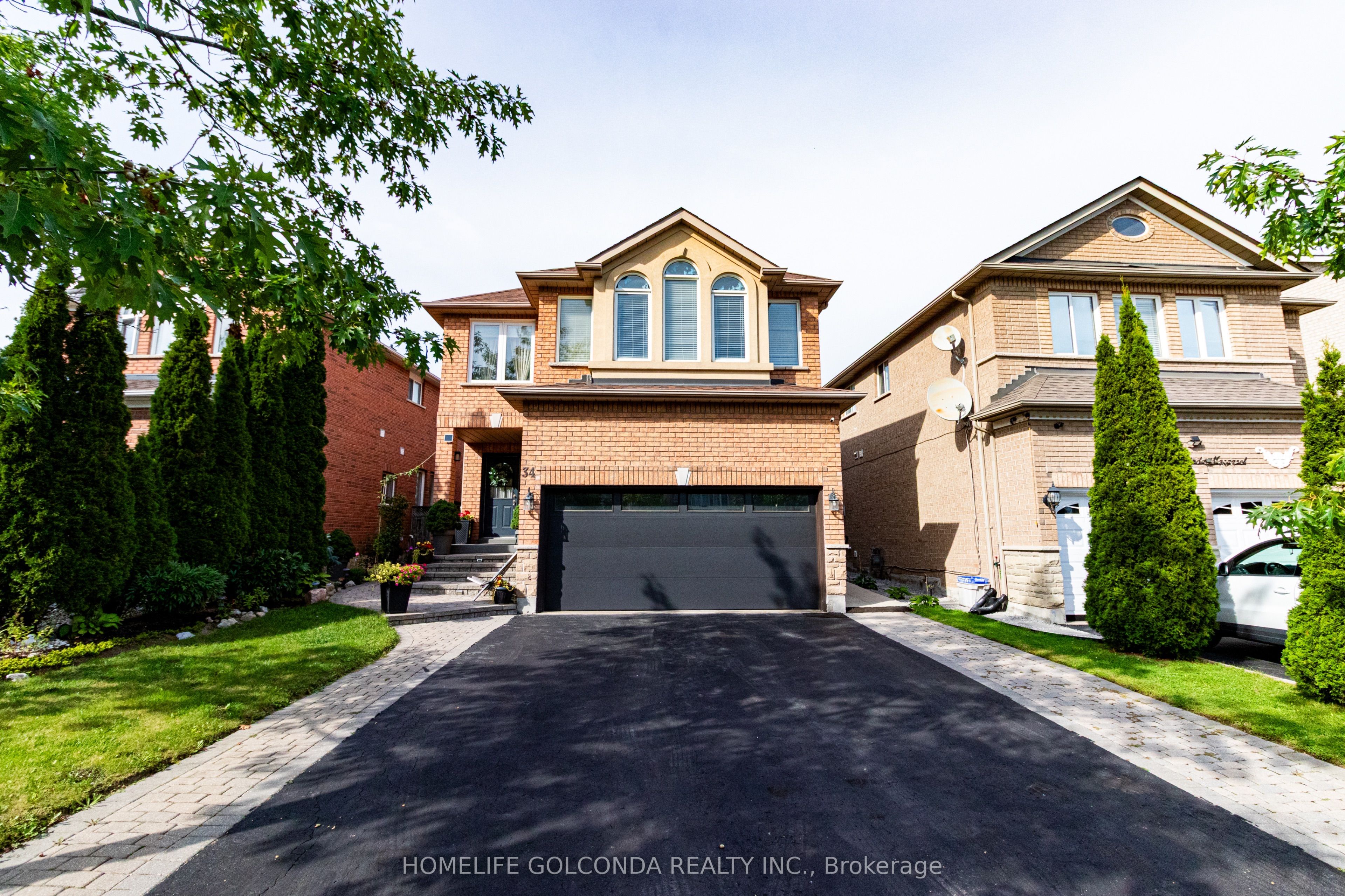 34 Linda Margaret Crescent, Richmond Hill, ON L4S 2B6