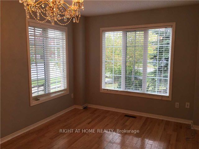 2 Silver Linden Drive, Richmond Hill, ON L4B 4P4 photo 4