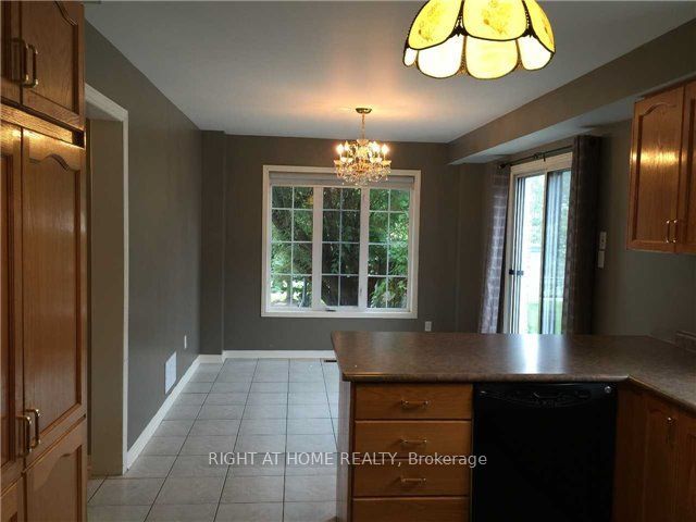 2 Silver Linden Drive, Richmond Hill, ON L4B 4P4 photo 5