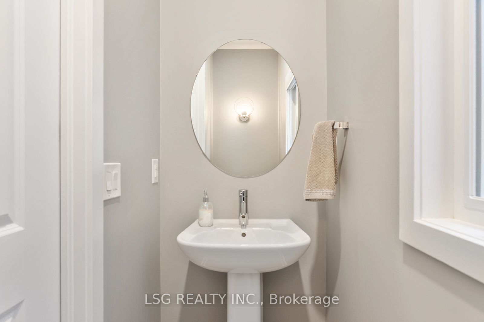 101 Dariole Drive, Richmond Hill, ON L4E 0Y8 photo 5