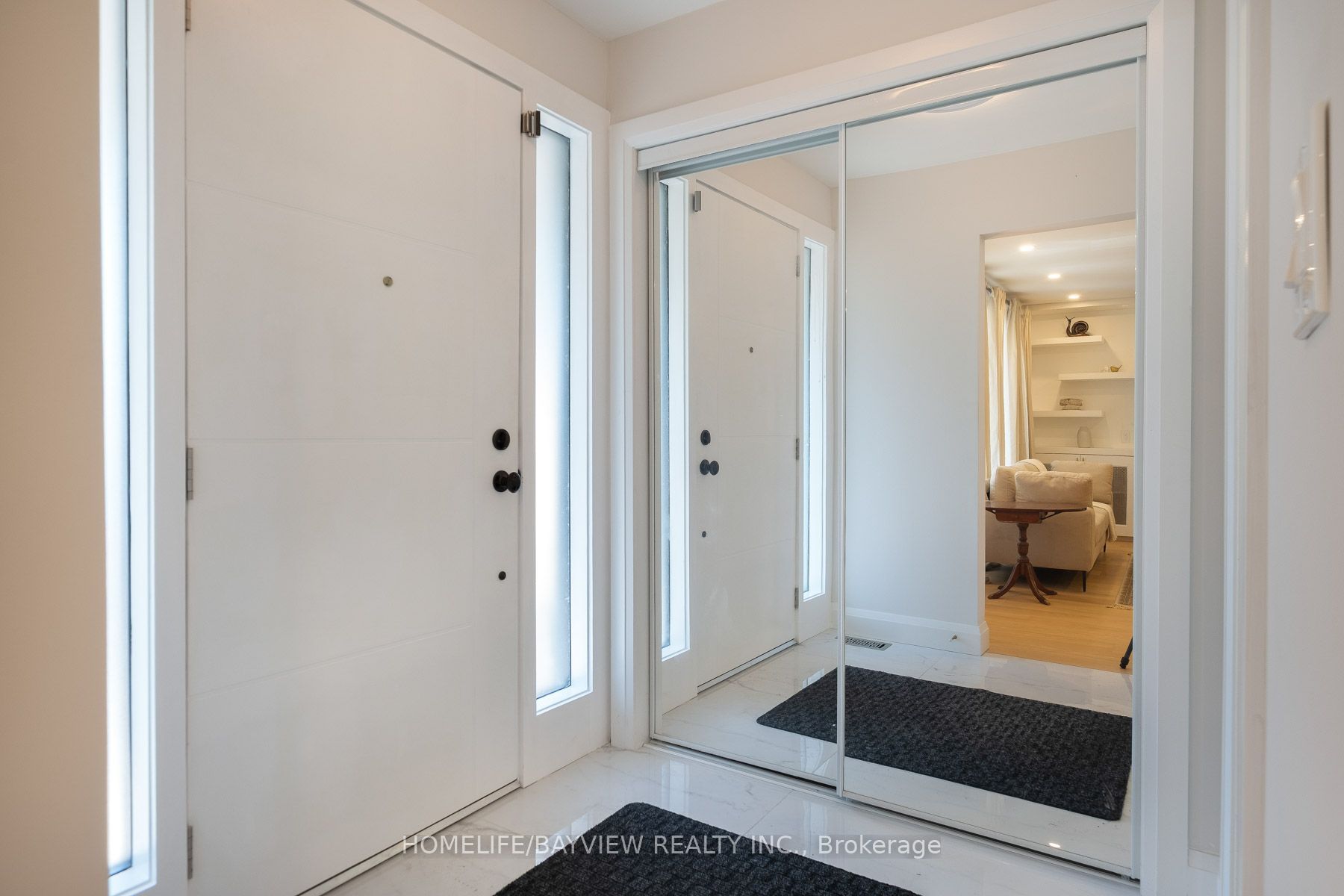 164 Steeles Avenue E, Markham, ON L3T 1A5 photo 5