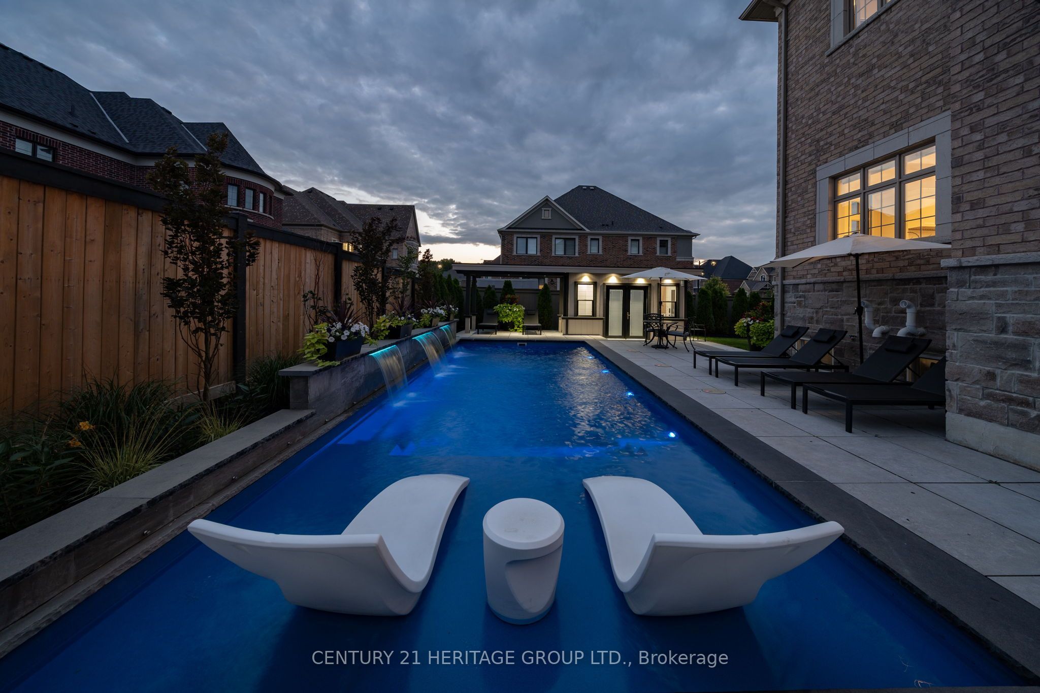 43 Sir Henry Court, King, ON L7B 0P5 photo 5