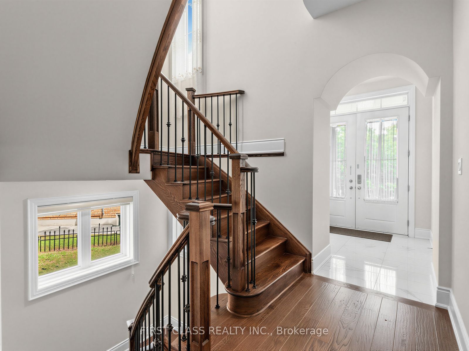 16 Macdonald Court, Richmond Hill, ON L4E 1E9 photo 5