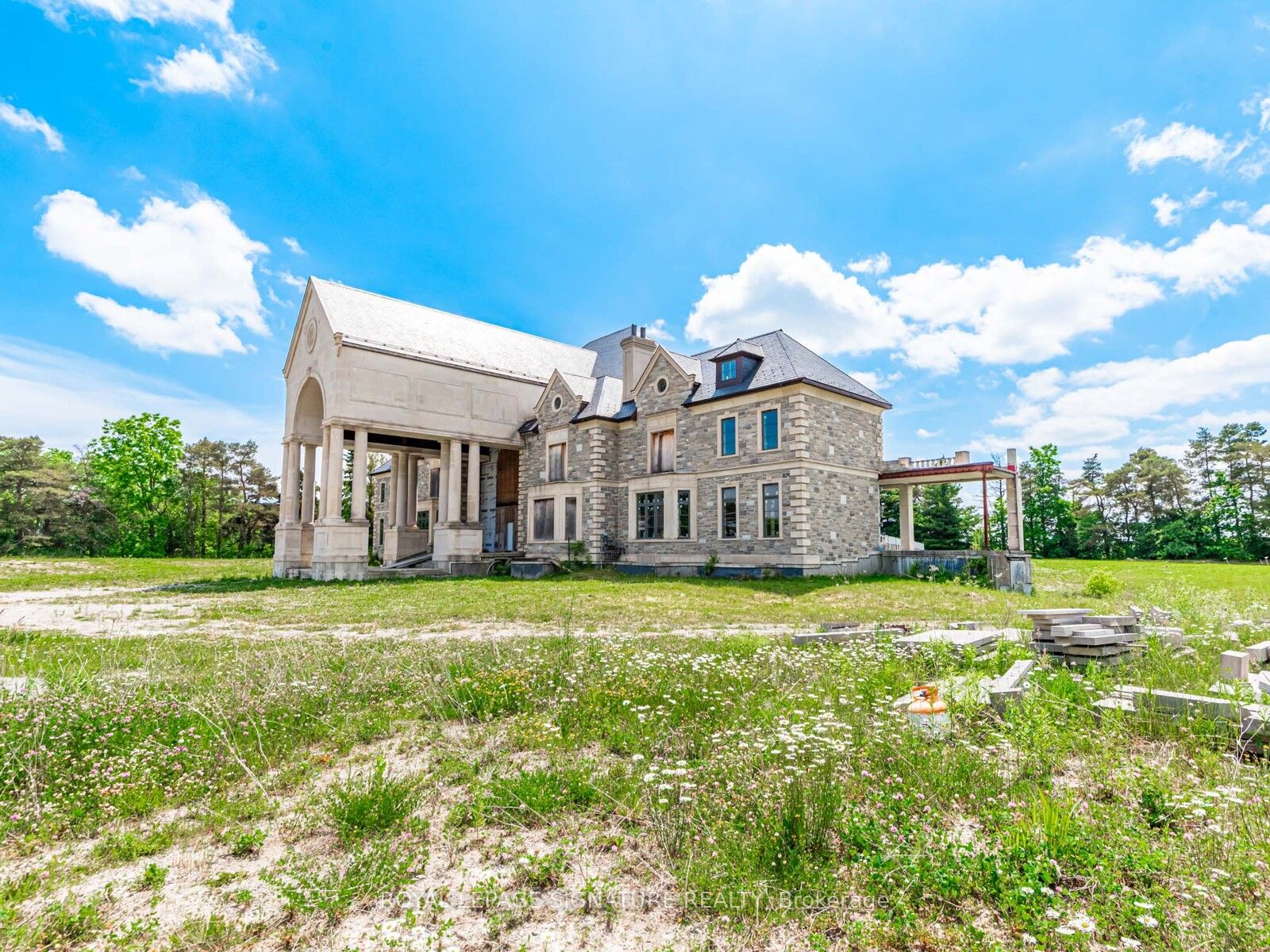 12068 Mccowan Road, Whitchurch-Stouffville, ON L4A 4C4 photo 3