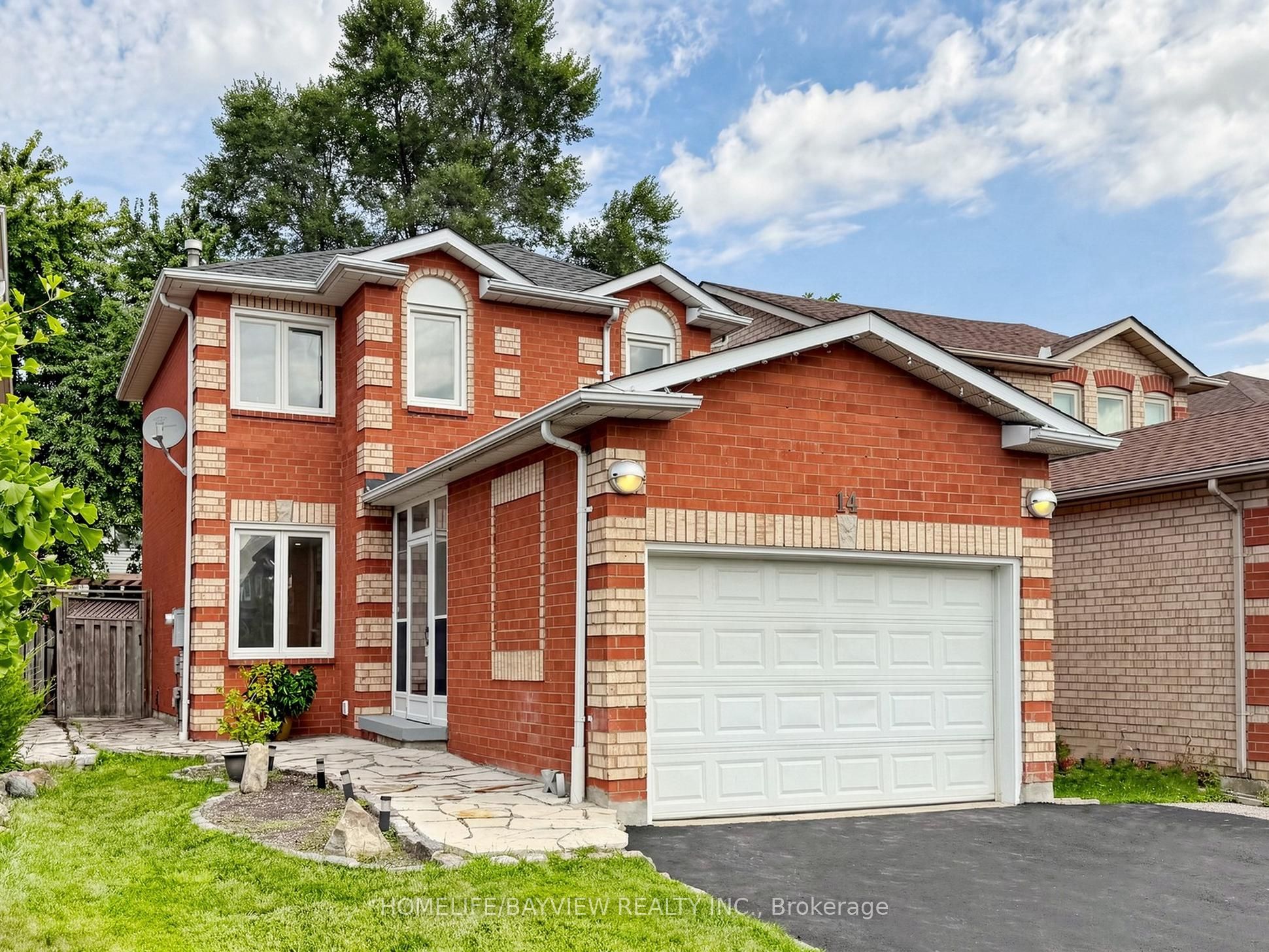 14 Dunsmore Crescent, Richmond Hill, ON L4C 0C4