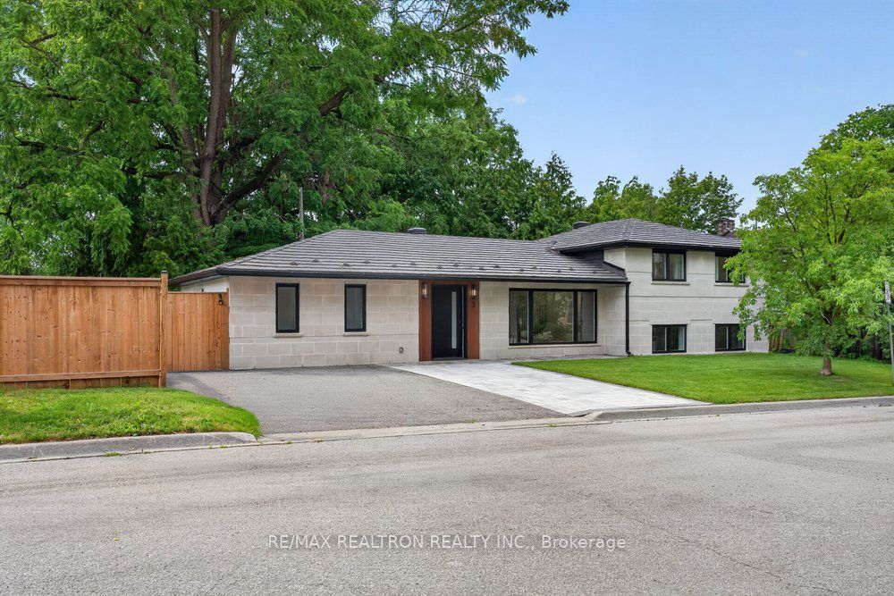 3 Reuben Street, Aurora, ON L4G 2M1 photo 2