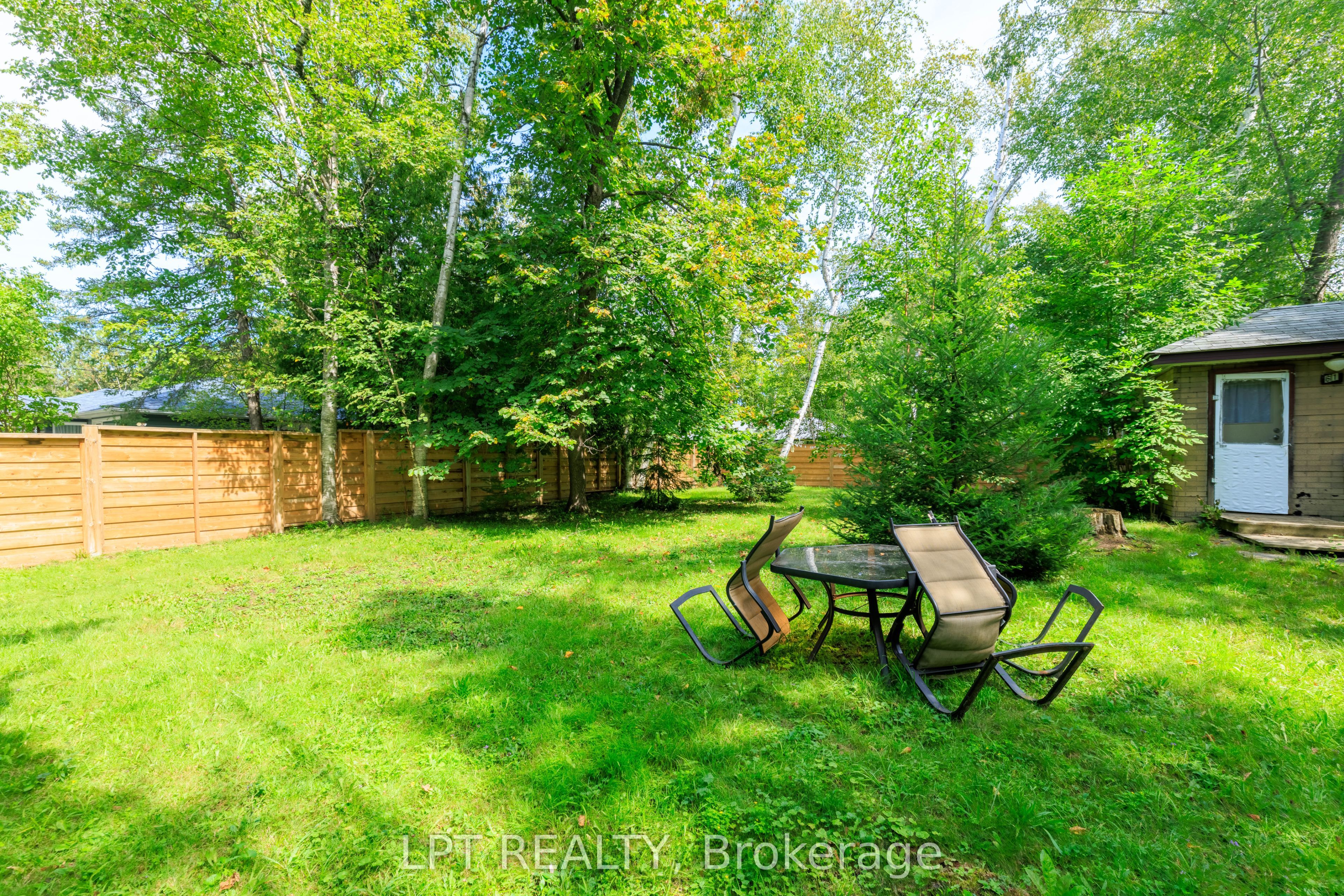 61 Edith Street, Georgina, ON L0E 1L0 photo 4