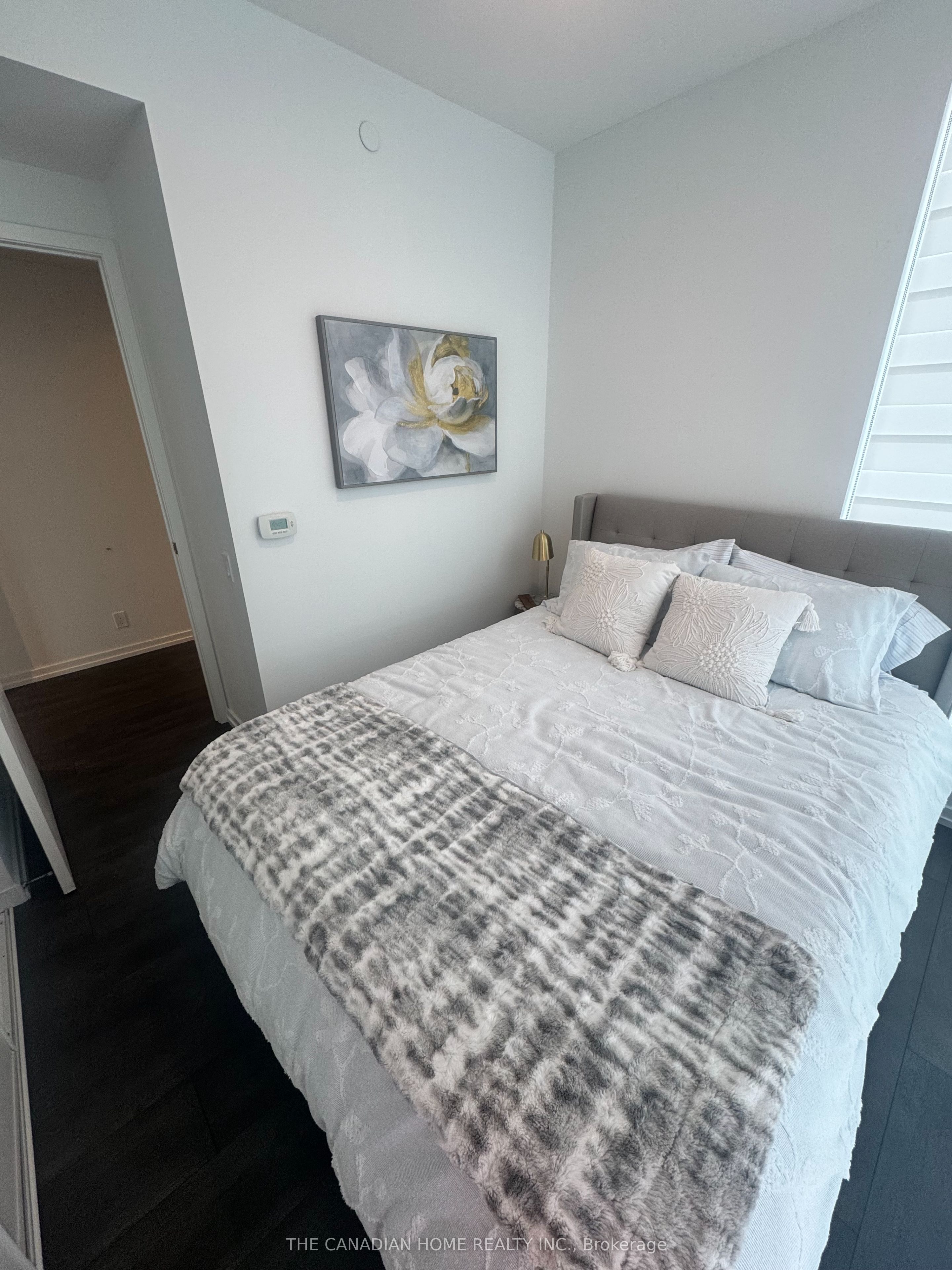 1000 Portage Parkway 4811, Vaughan, ON L4K 0L1 photo 5