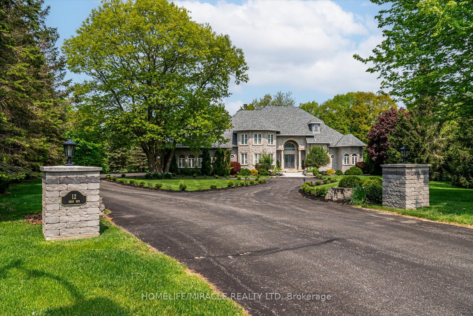 12 Deer Run, Uxbridge, ON L9P 0K9 photo 3
