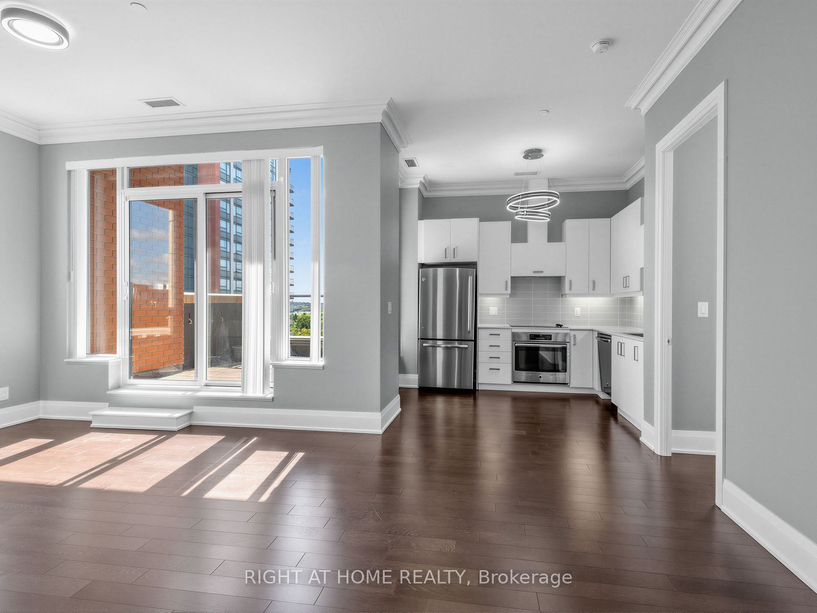 28 Uptown Drive PH16, Markham, ON L3R 5M5 photo 4