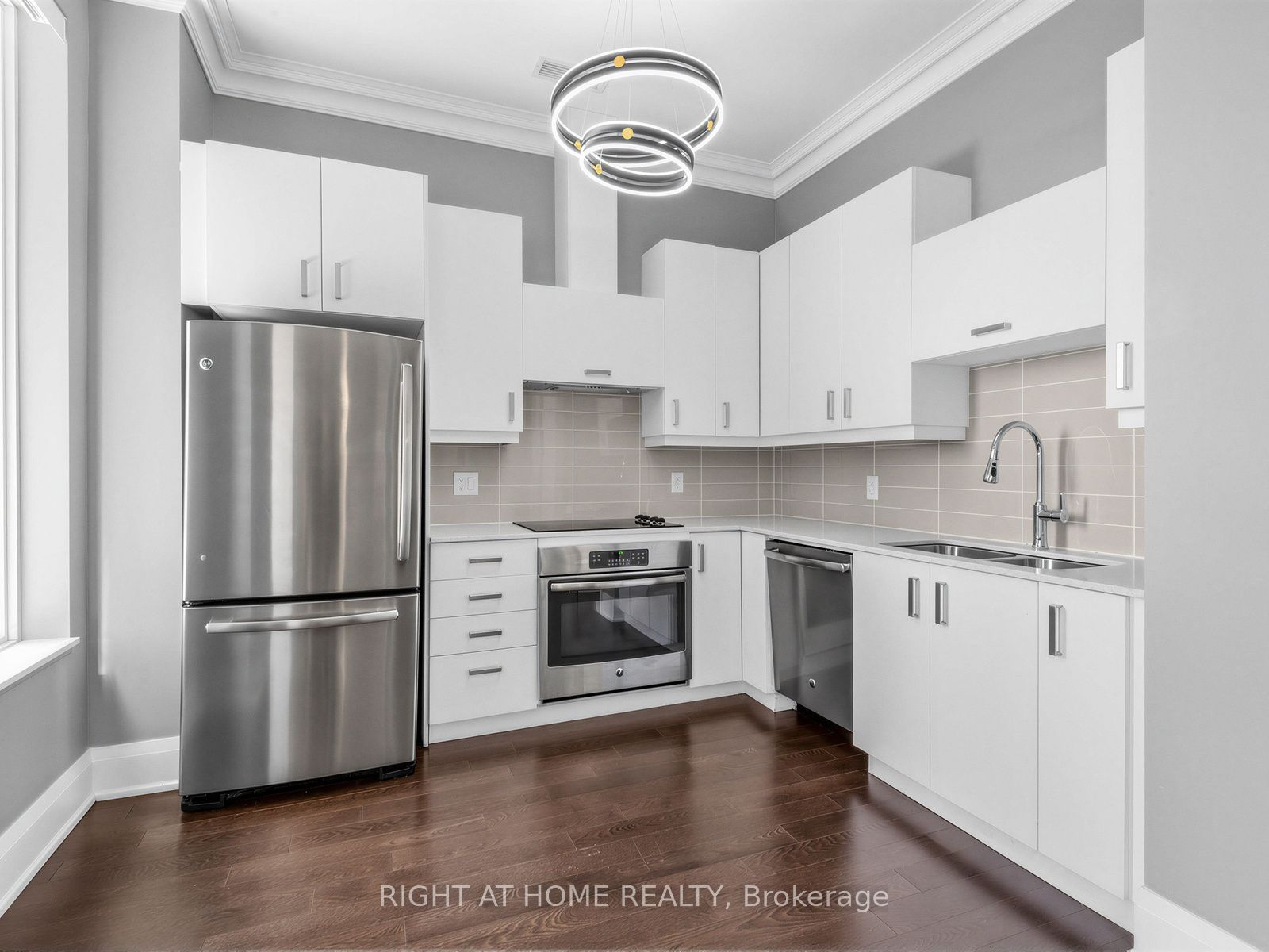28 Uptown Drive PH16, Markham, ON L3R 5M5 photo 5