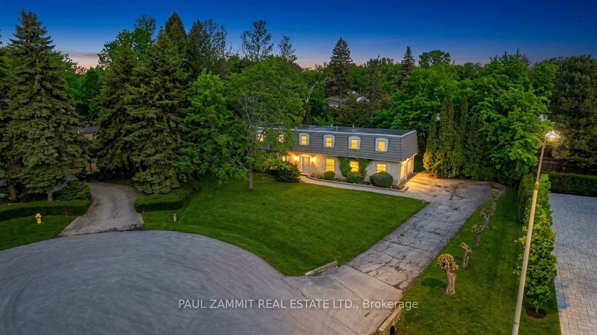 8 Lafayette Place, Markham, ON L3T 1G5