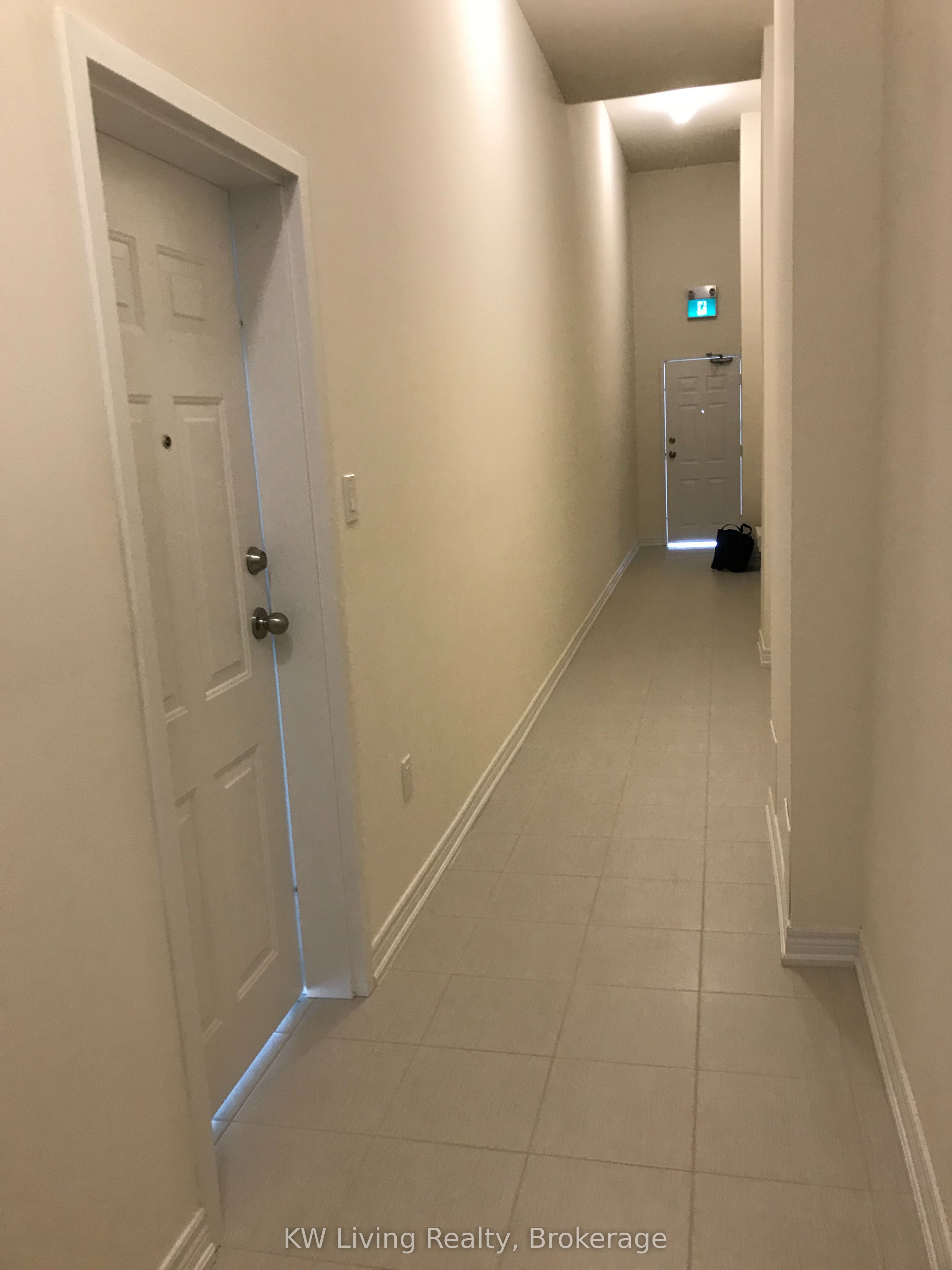 8 Nipigon Avenue, Markham, ON L6C 0X7 photo 3