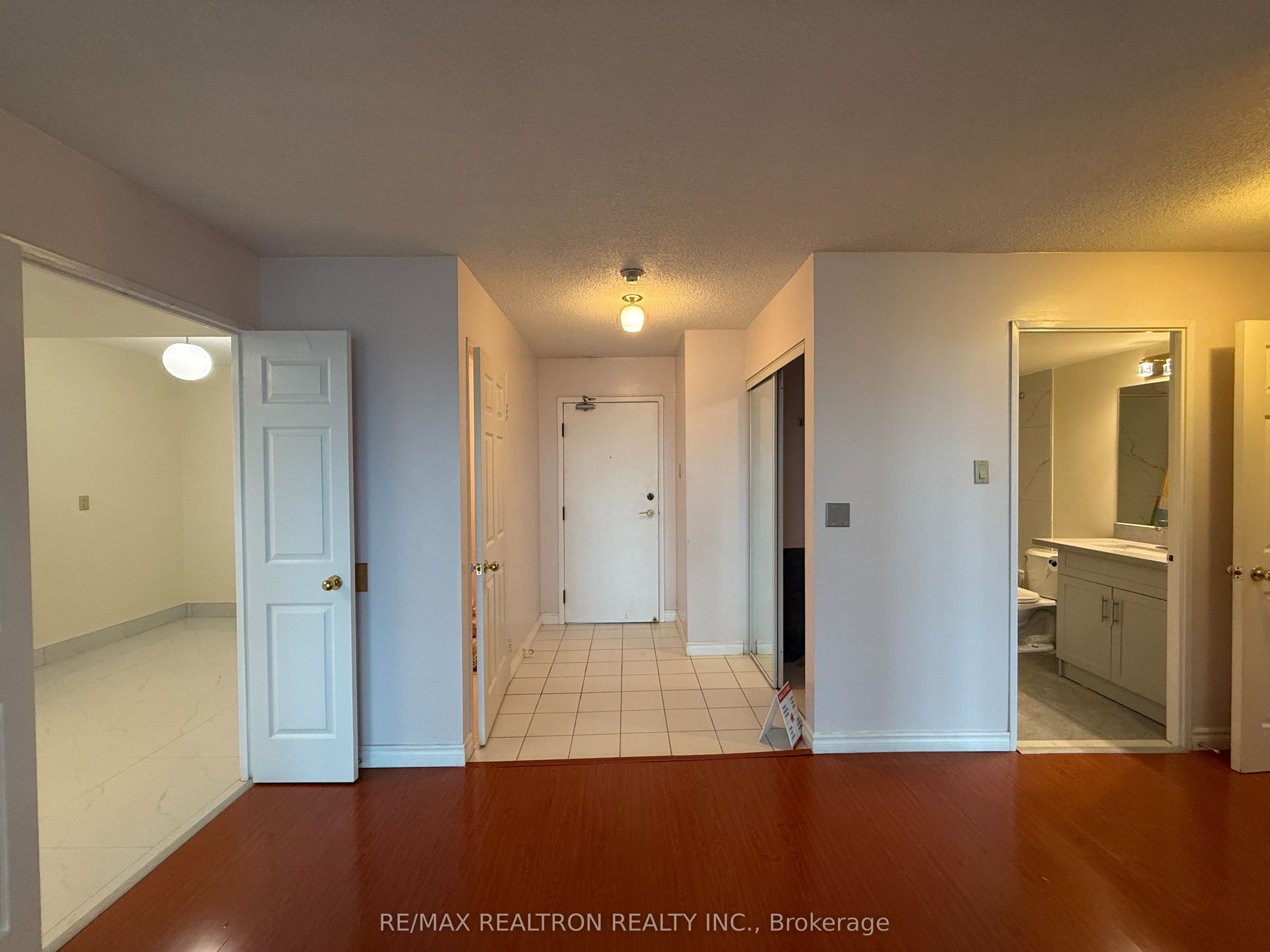 7805 Bayview Avenue 714, Markham, ON L3T 7N1 photo 3