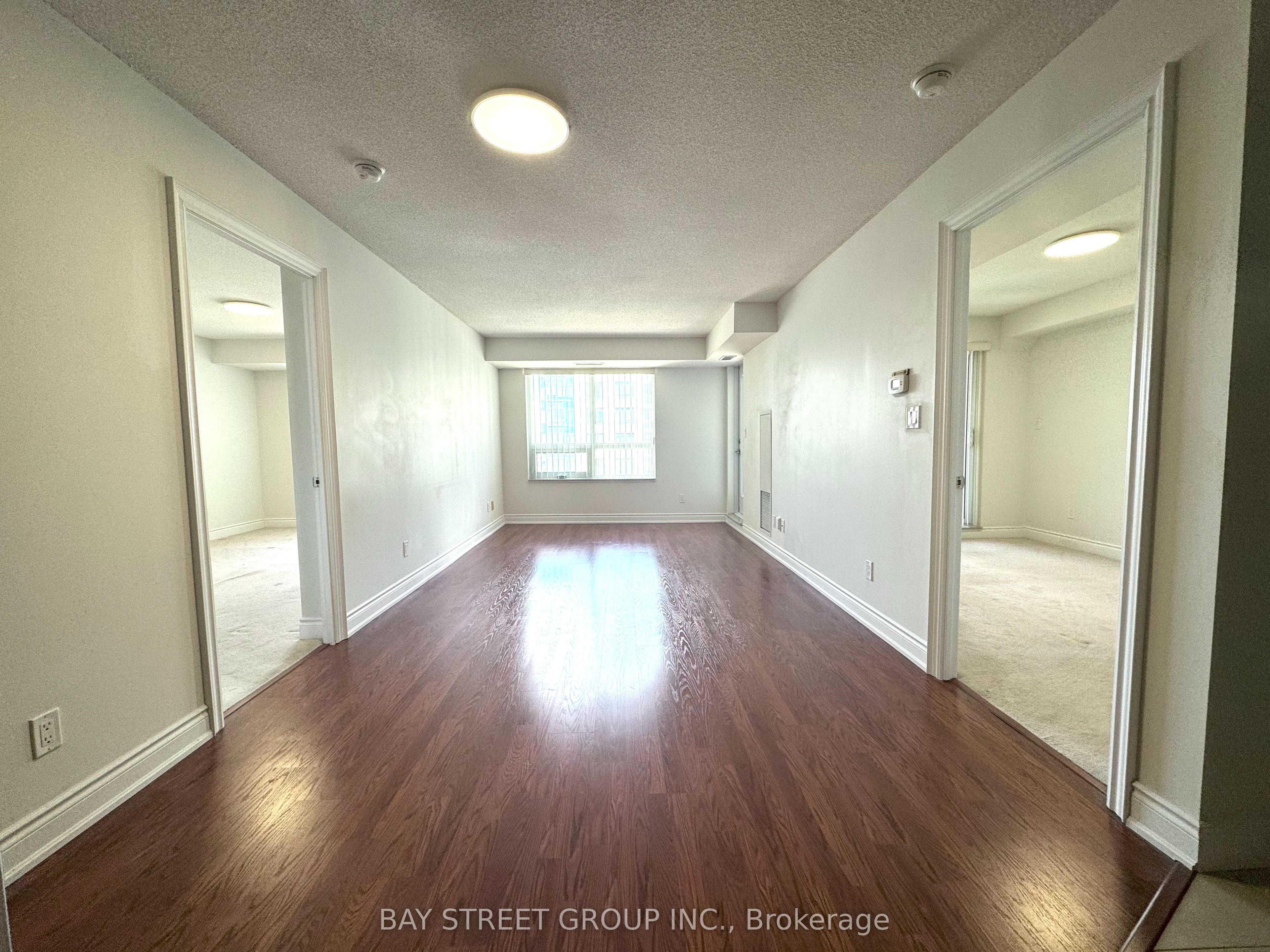 60 South Town Centre Boulevard 908, Markham, ON L6G 0C5 photo 2