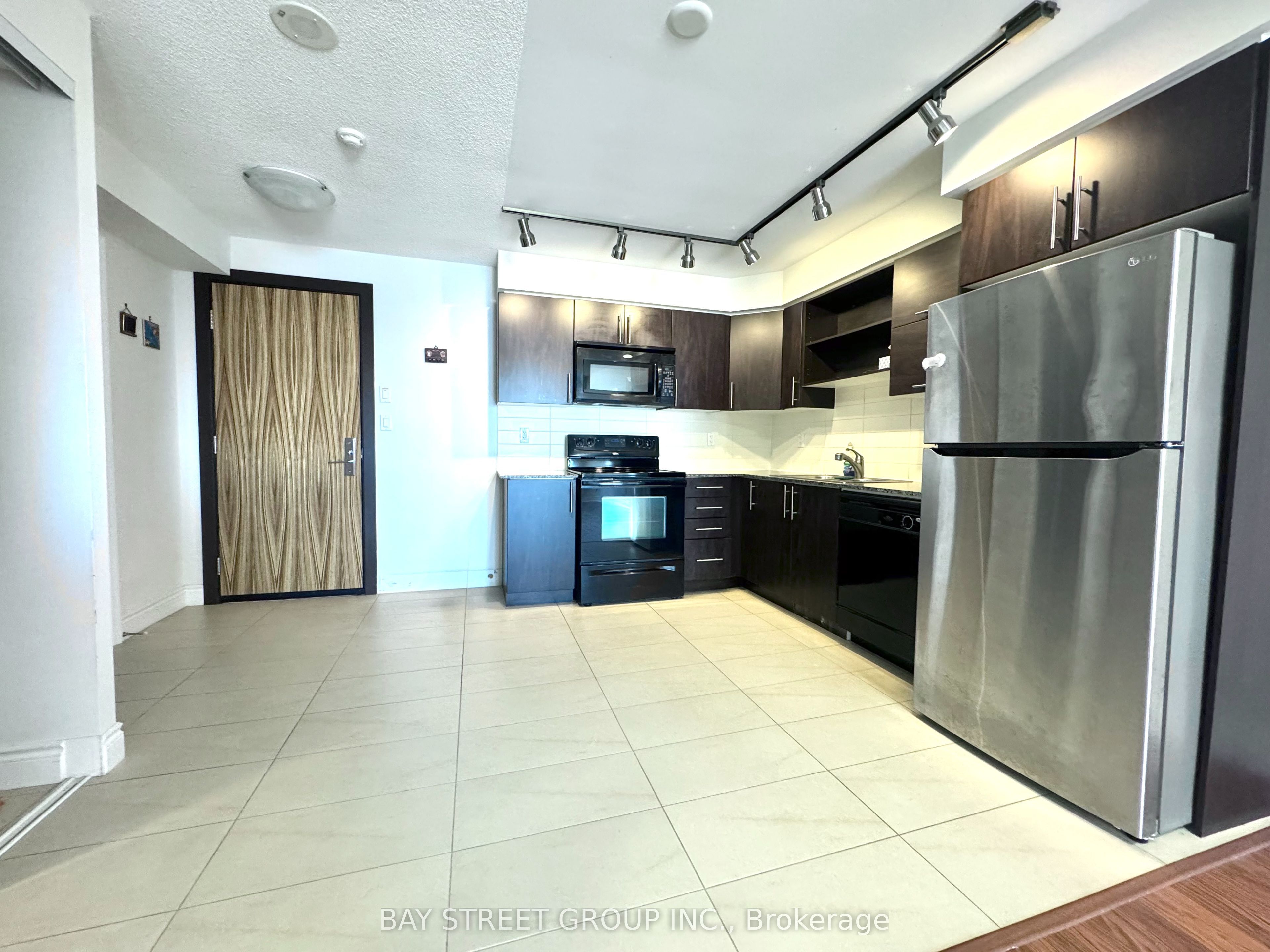 60 South Town Centre Boulevard 908, Markham, ON L6G 0C5 photo 3
