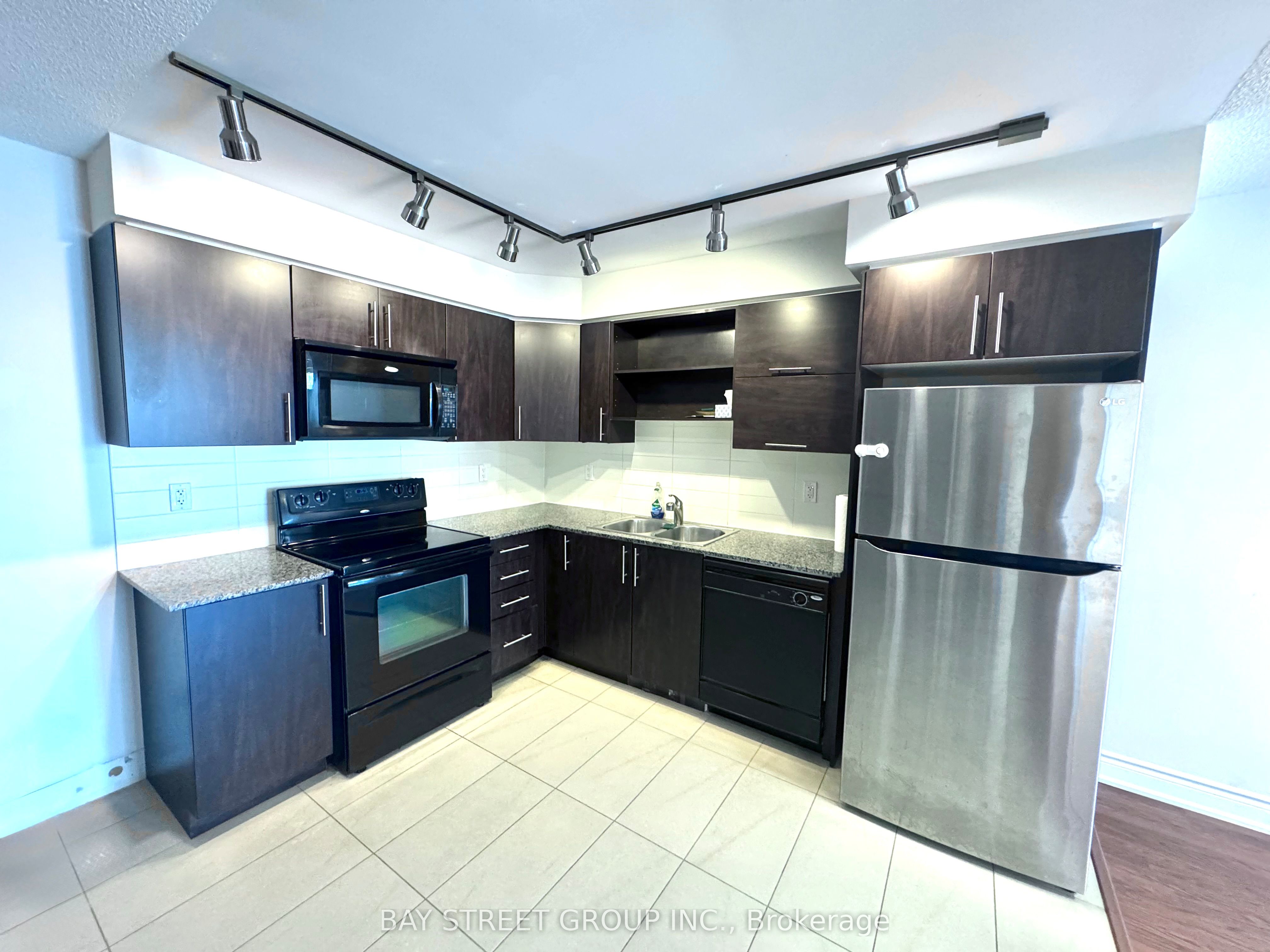 60 South Town Centre Boulevard 908, Markham, ON L6G 0C5 photo 4