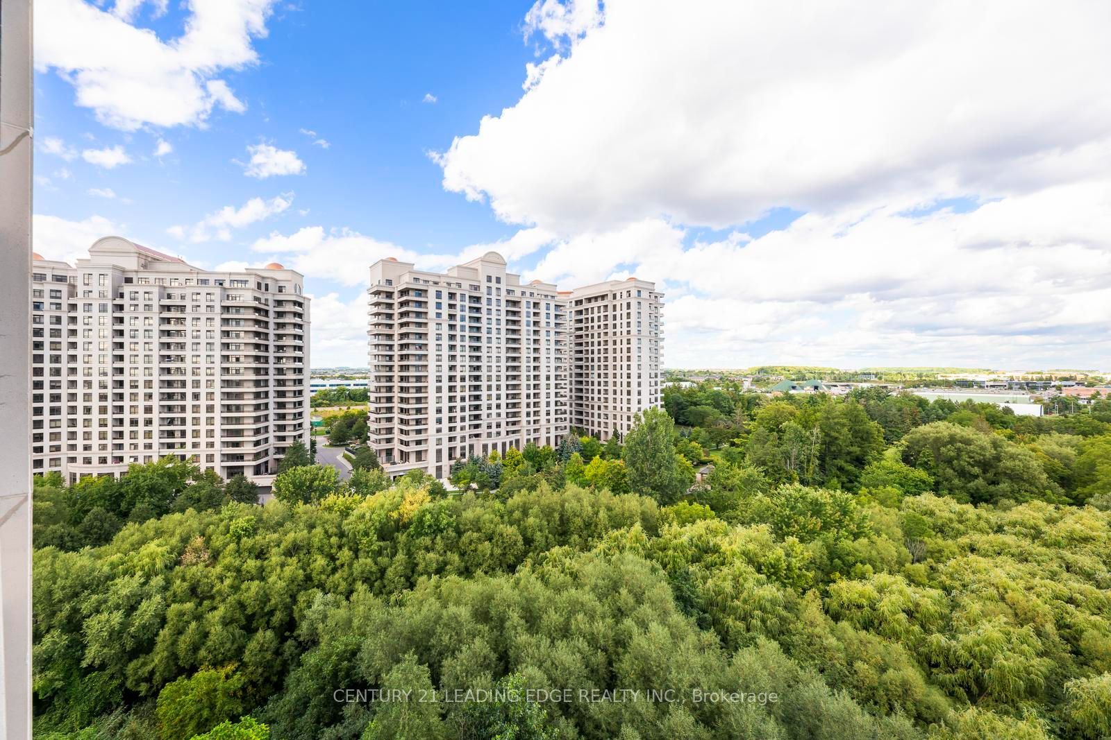 9225 Jane Street 911, Vaughan, ON L6A 0J7