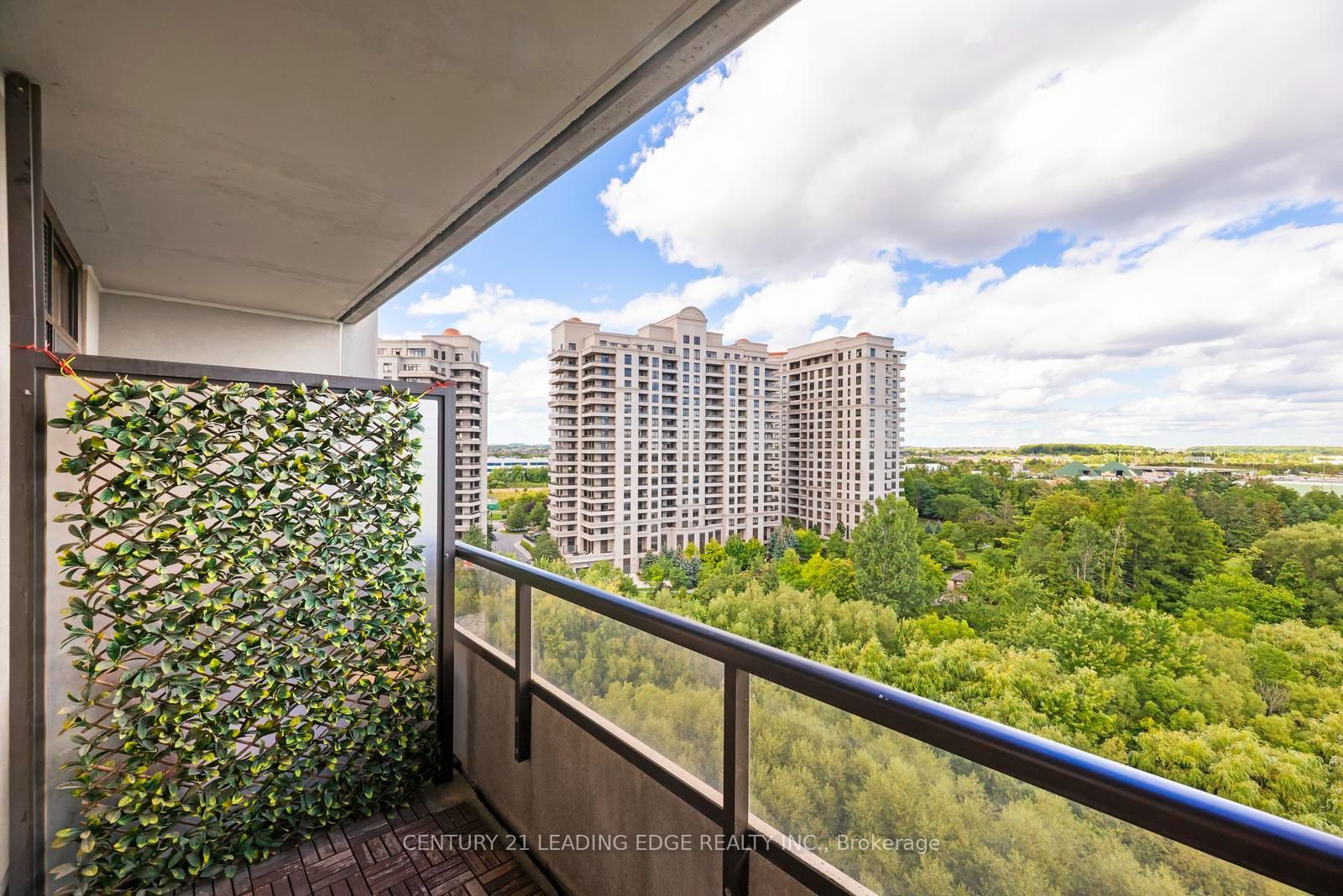 9225 Jane Street 911, Vaughan, ON L6A 0J7 photo 3