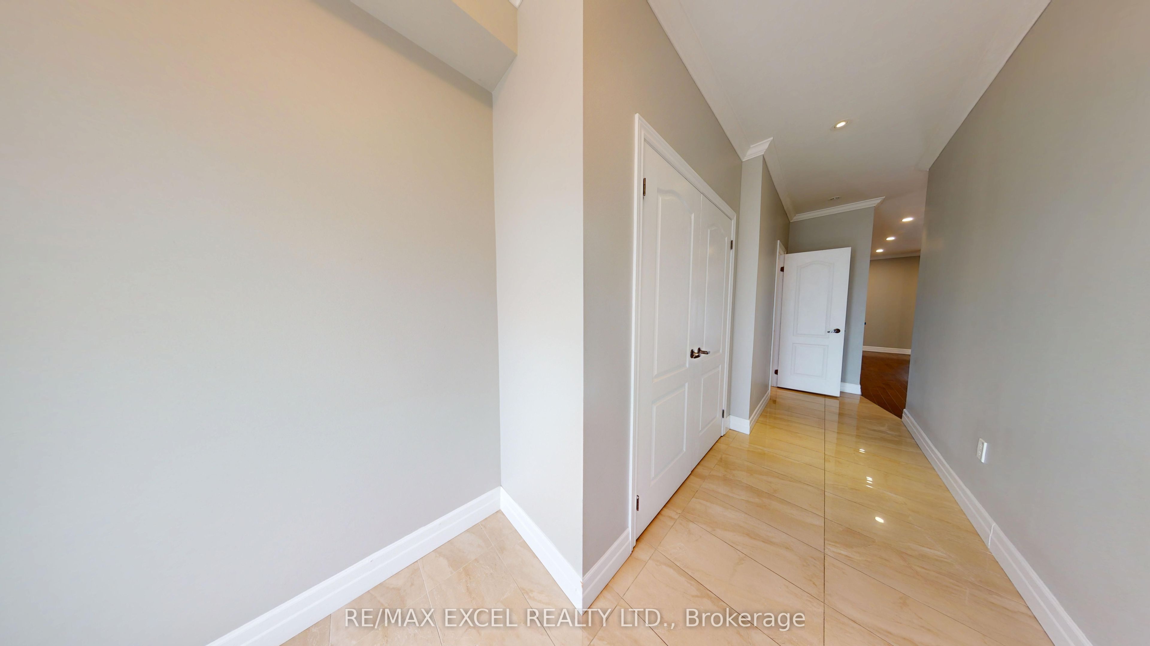 61 Landwood Avenue, Vaughan, ON L4J 0B9 photo 3