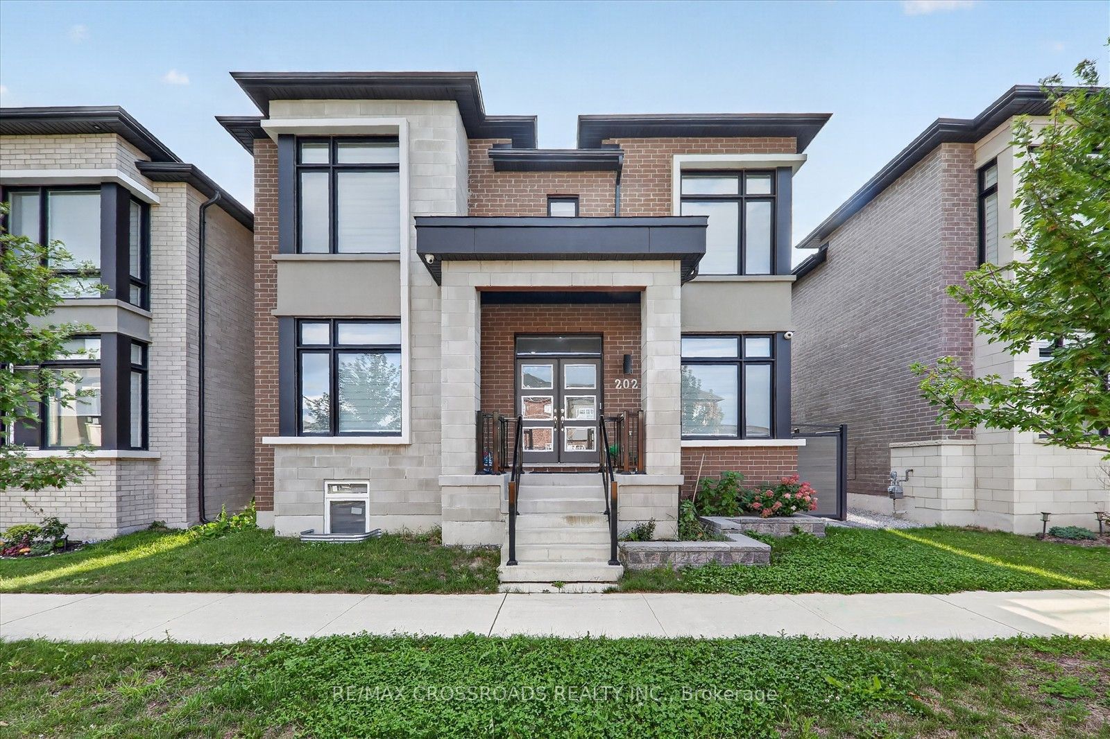202 Webb Street, Markham, ON L6B 0V5