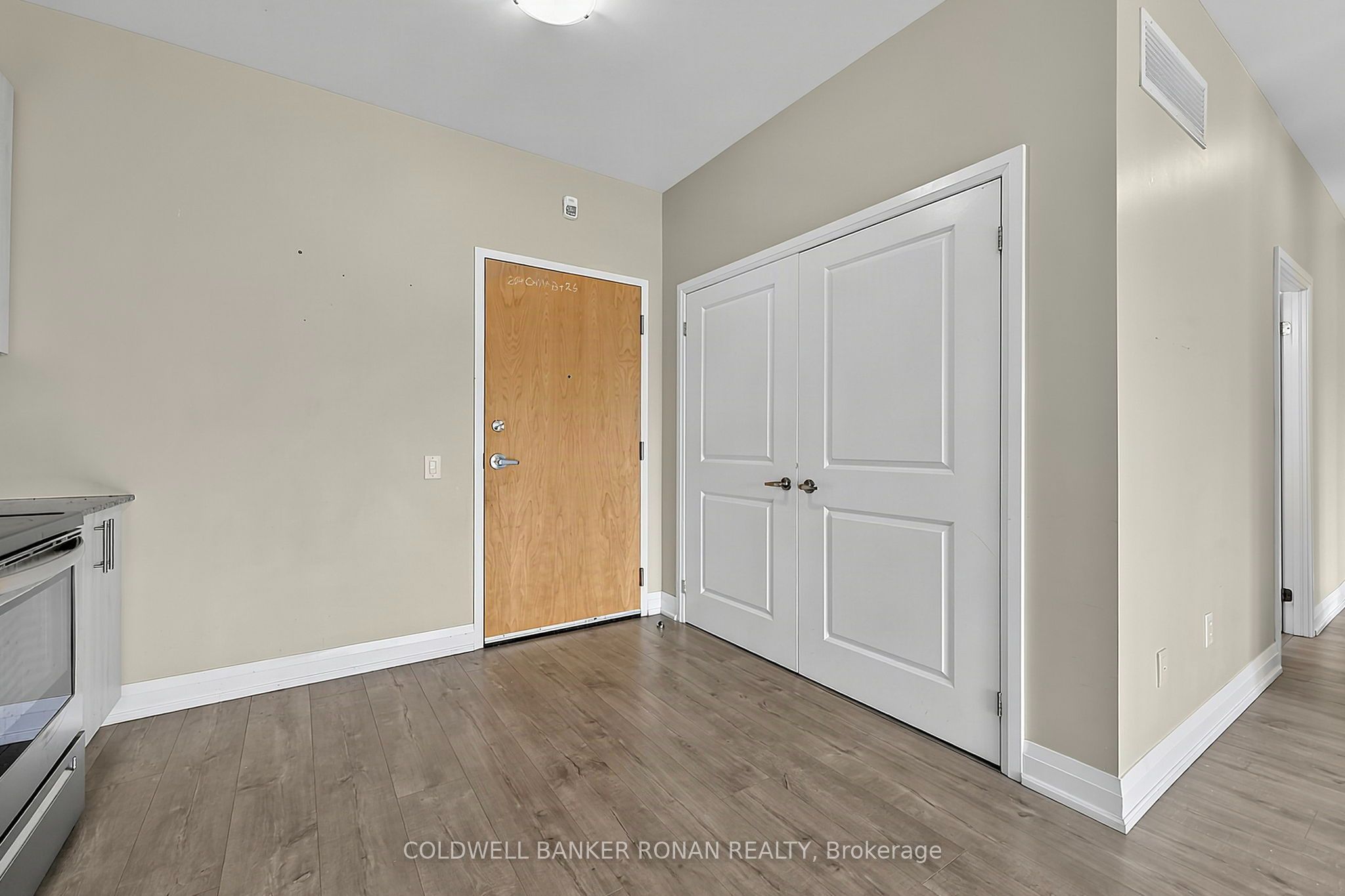 64 Queen Street 502, New Tecumseth, ON L0G 1W0 photo 4
