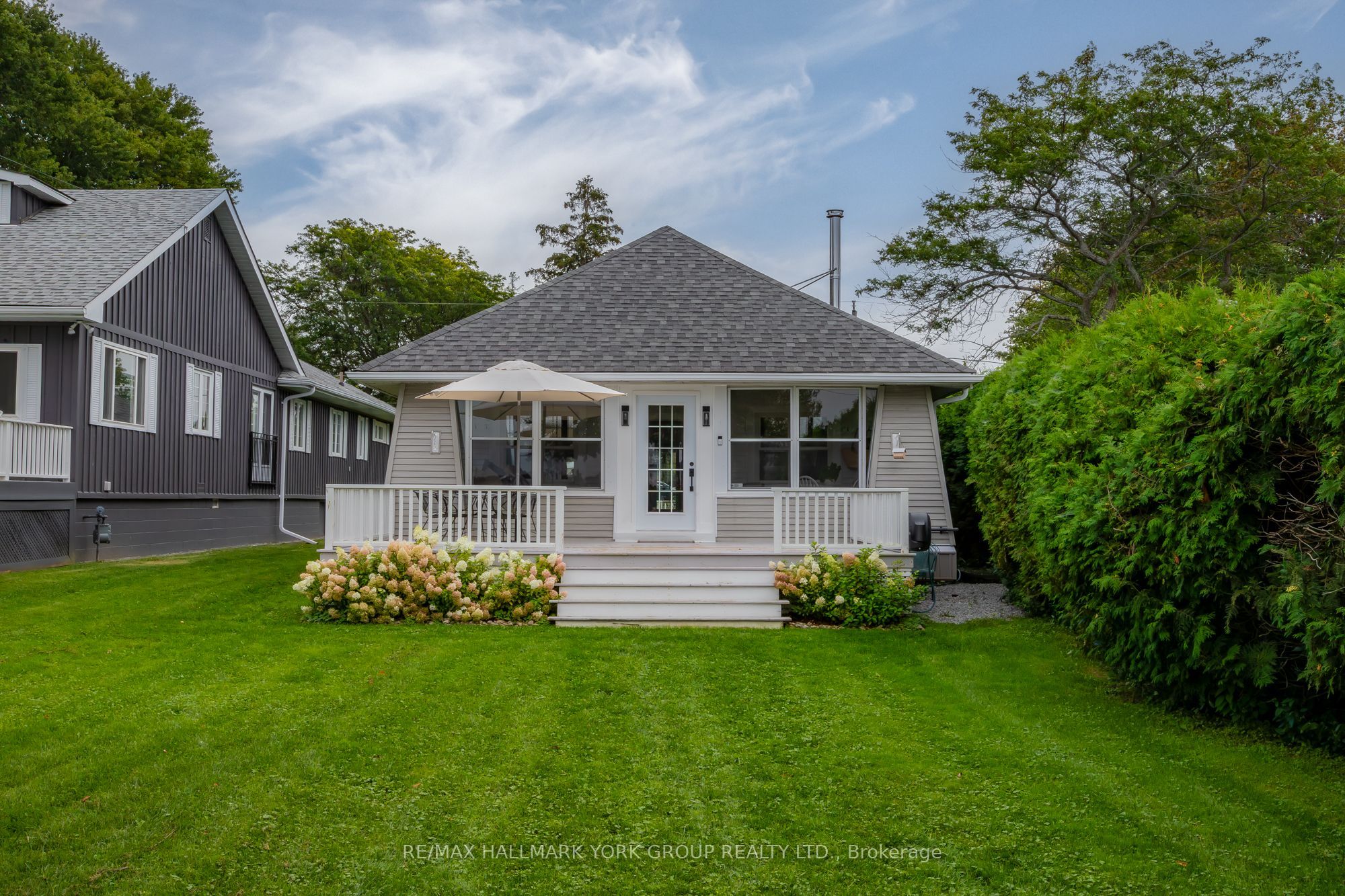 913 Lake Drive N, Georgina, ON L4P 3E9 photo 3