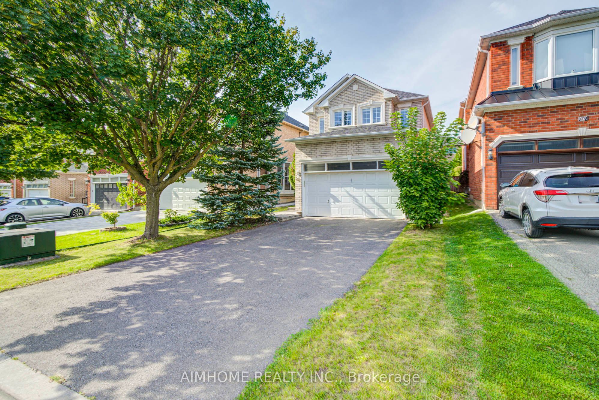 MAIN - 28 Kiwi Crescent, Richmond Hill, ON L4S 2H3
