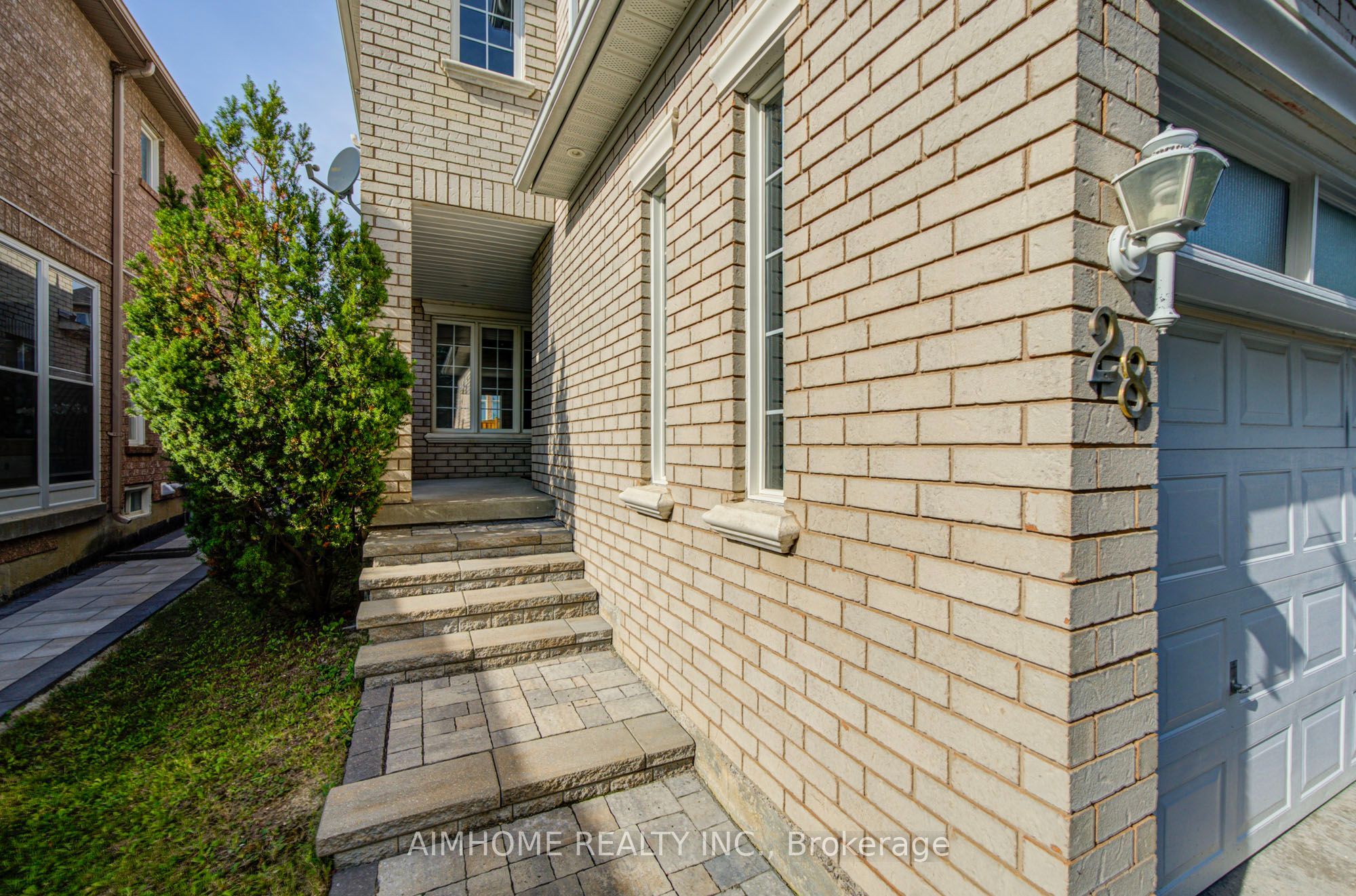 MAIN - 28 Kiwi Crescent, Richmond Hill, ON L4S 2H3 photo 2