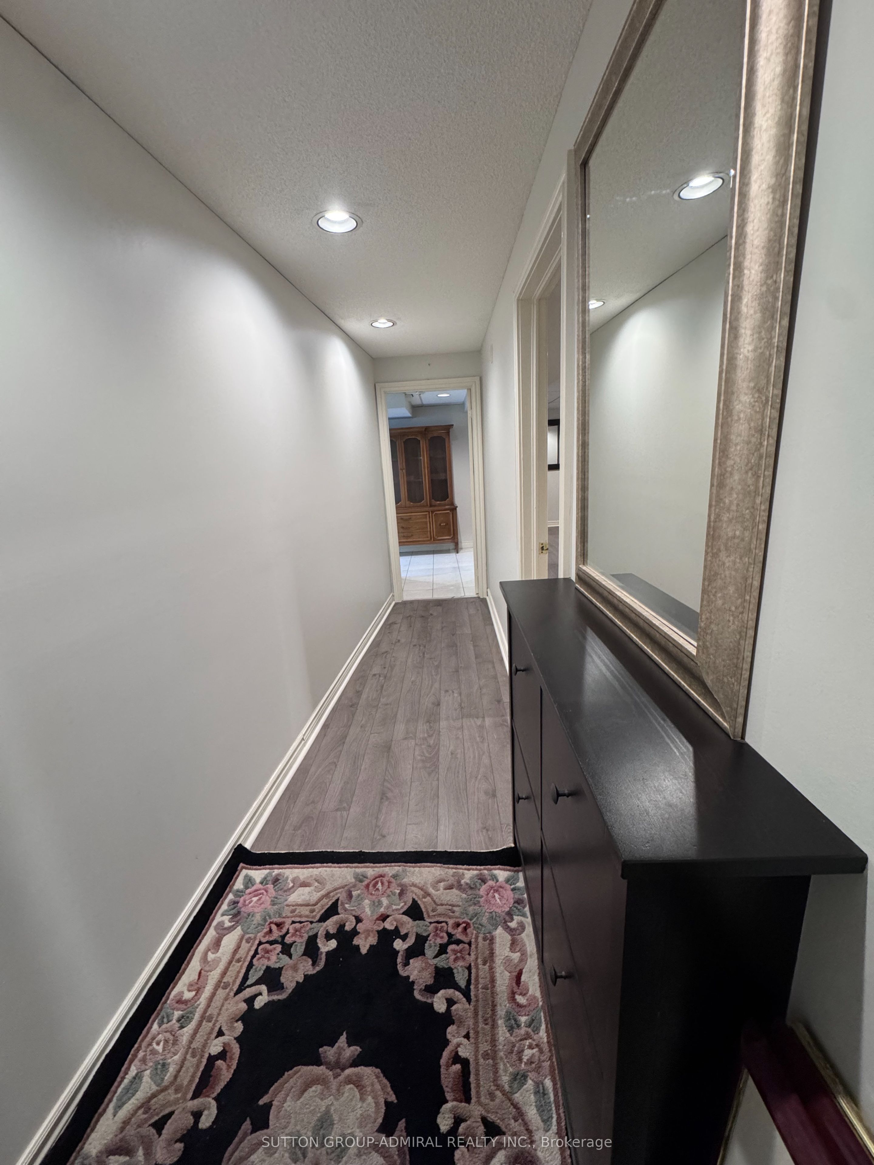 60 Spring Town Road LOWER, Vaughan, ON L4L 8G2 photo 2