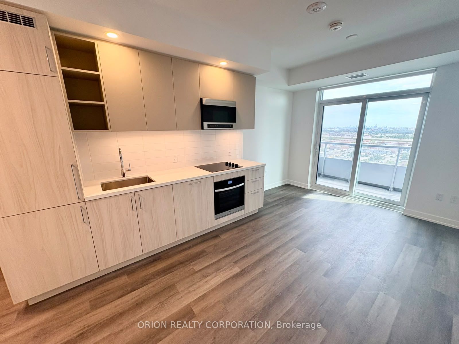 5 Meadowdale Road 1506, Vaughan, ON L4K 0C7 photo 2