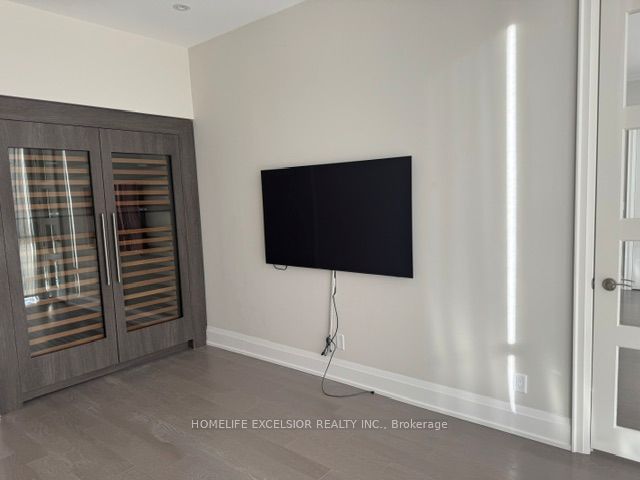 20 Fred Varley Drive PH9, Markham, ON L3R 1S4 photo 4