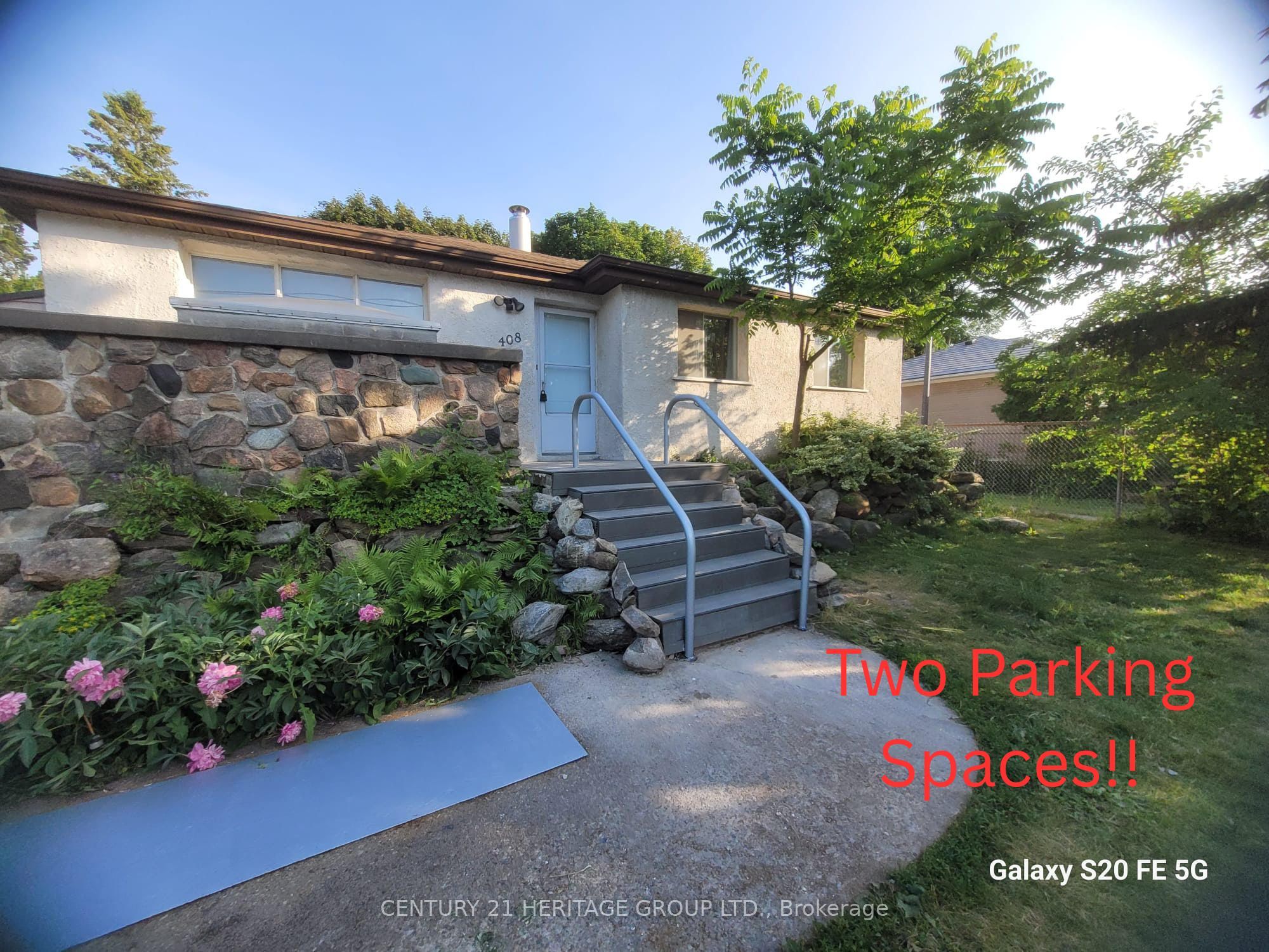 408 Osiris Drive One, Richmond Hill, ON L4C 2P9