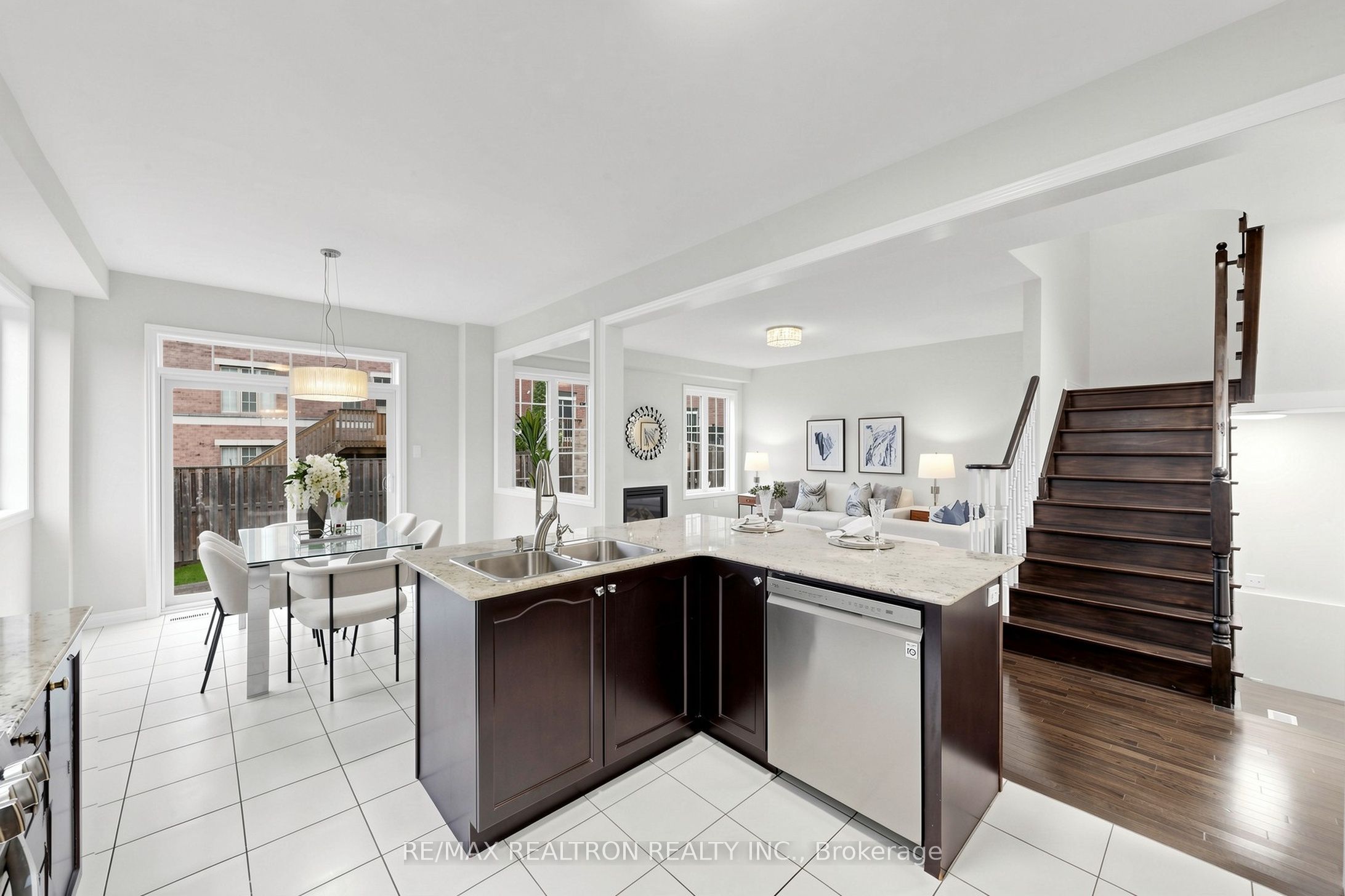 62 Bracknell Avenue, Markham, ON L6C 2L5 photo 5