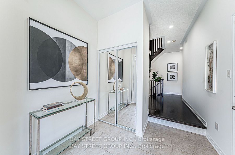 28 Rougeview Park Crescent, Markham, ON L6E 0P7 photo 3