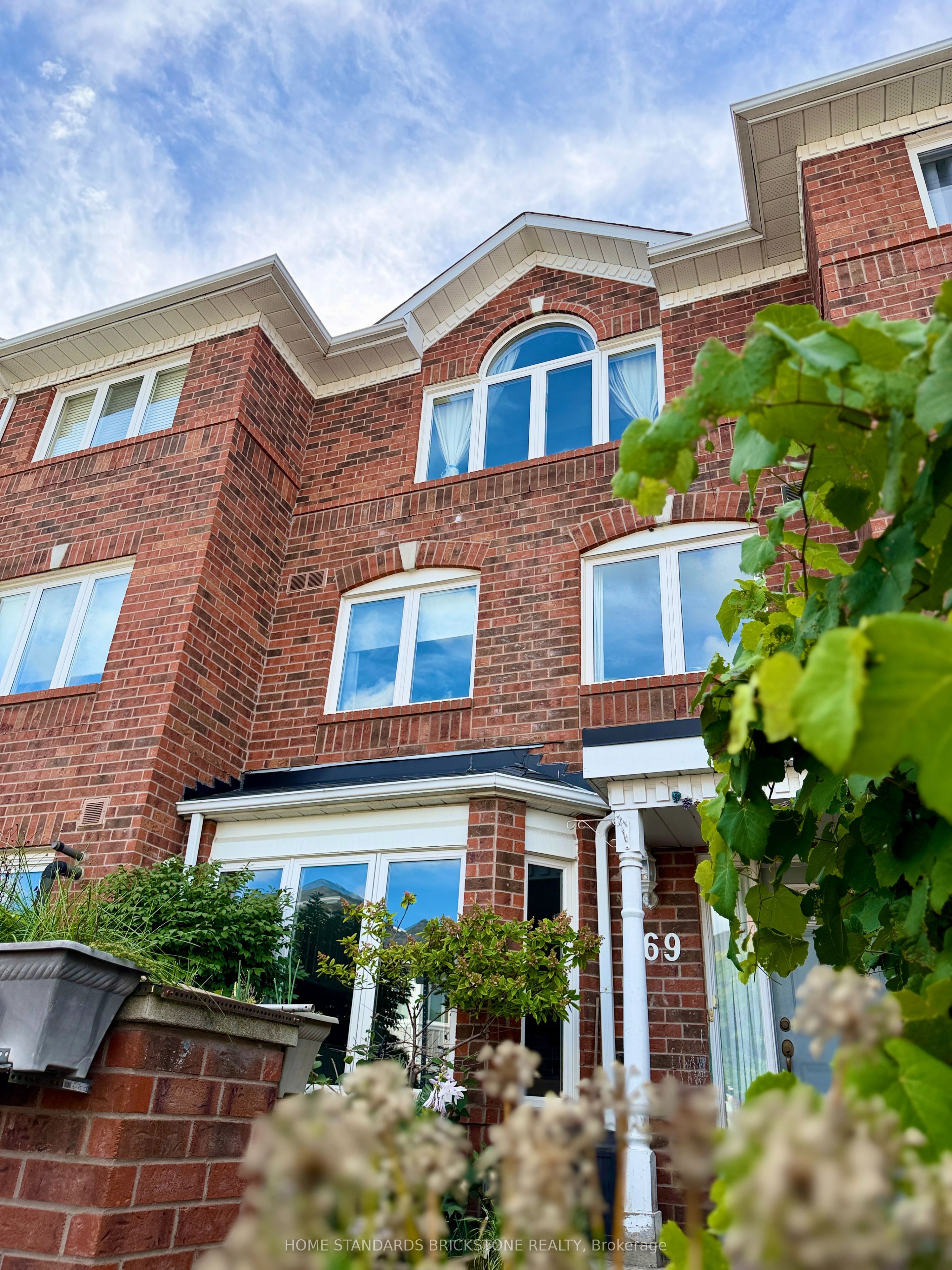 18 Clark Avenue 169, Vaughan, ON L4J 8J1 photo 4