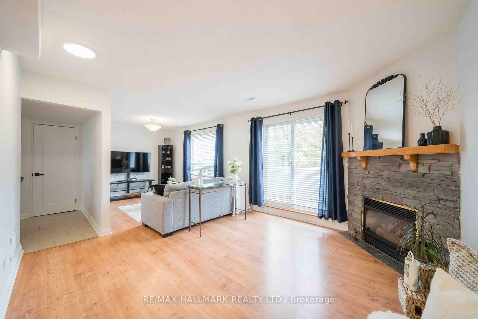 12439 Ninth Line 209, Whitchurch-Stouffville, ON L4A 1E5 photo 4