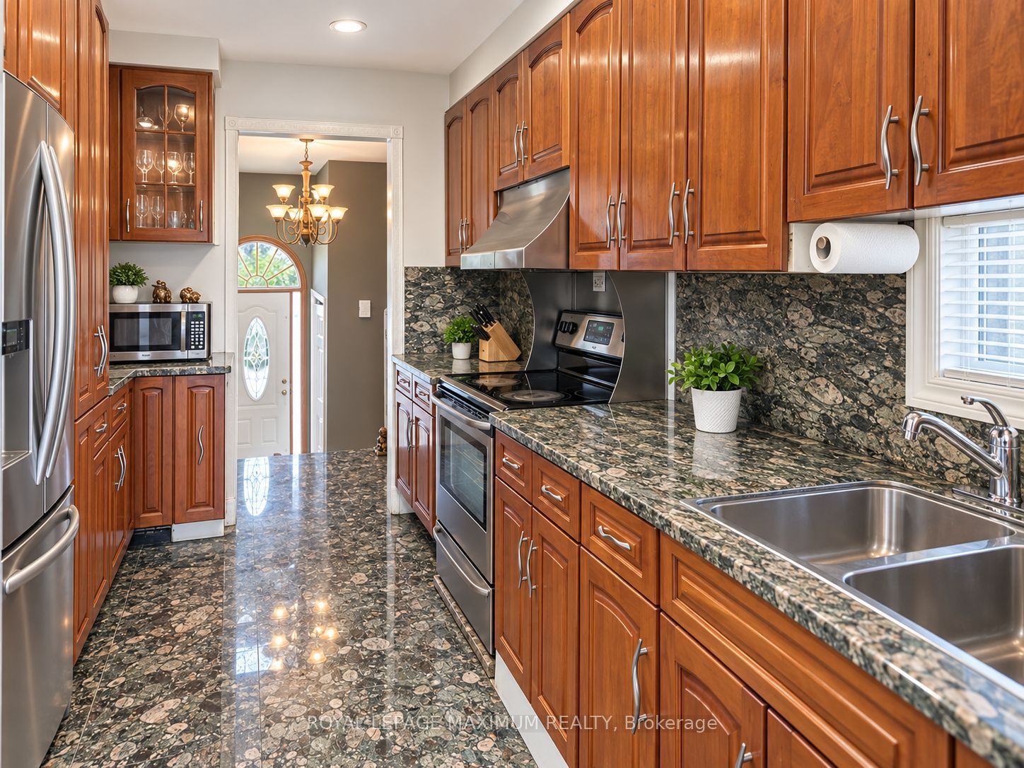7 Wood Crescent Main Floor, Bradford West Gwillimbury, ON L3Z 2G1 photo 2
