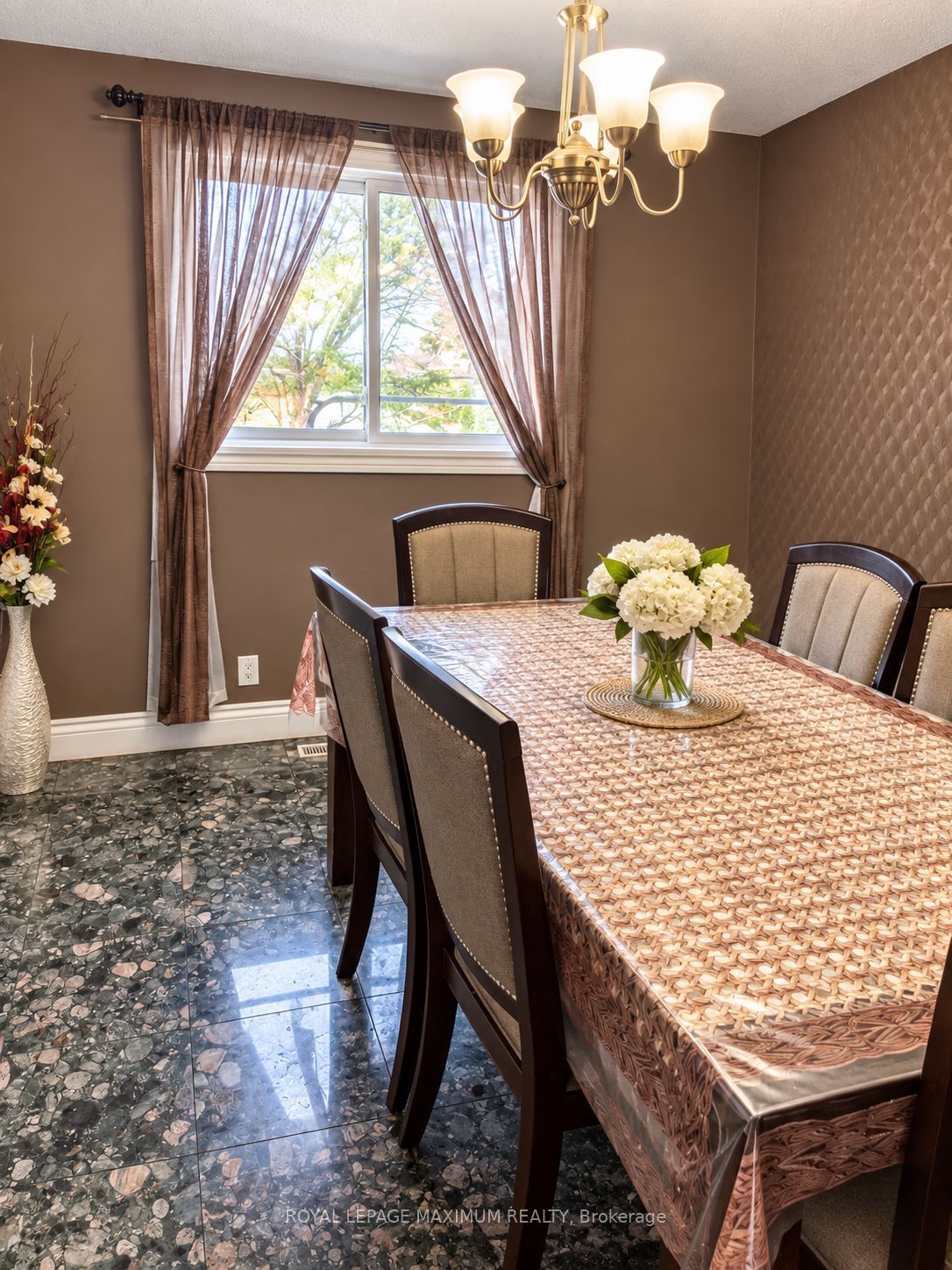 7 Wood Crescent Main Floor, Bradford West Gwillimbury, ON L3Z 2G1 photo 3