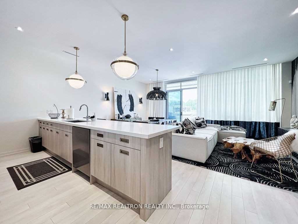 3661 Ferretti Court, Innisfil, ON L9S 0N6 photo 2