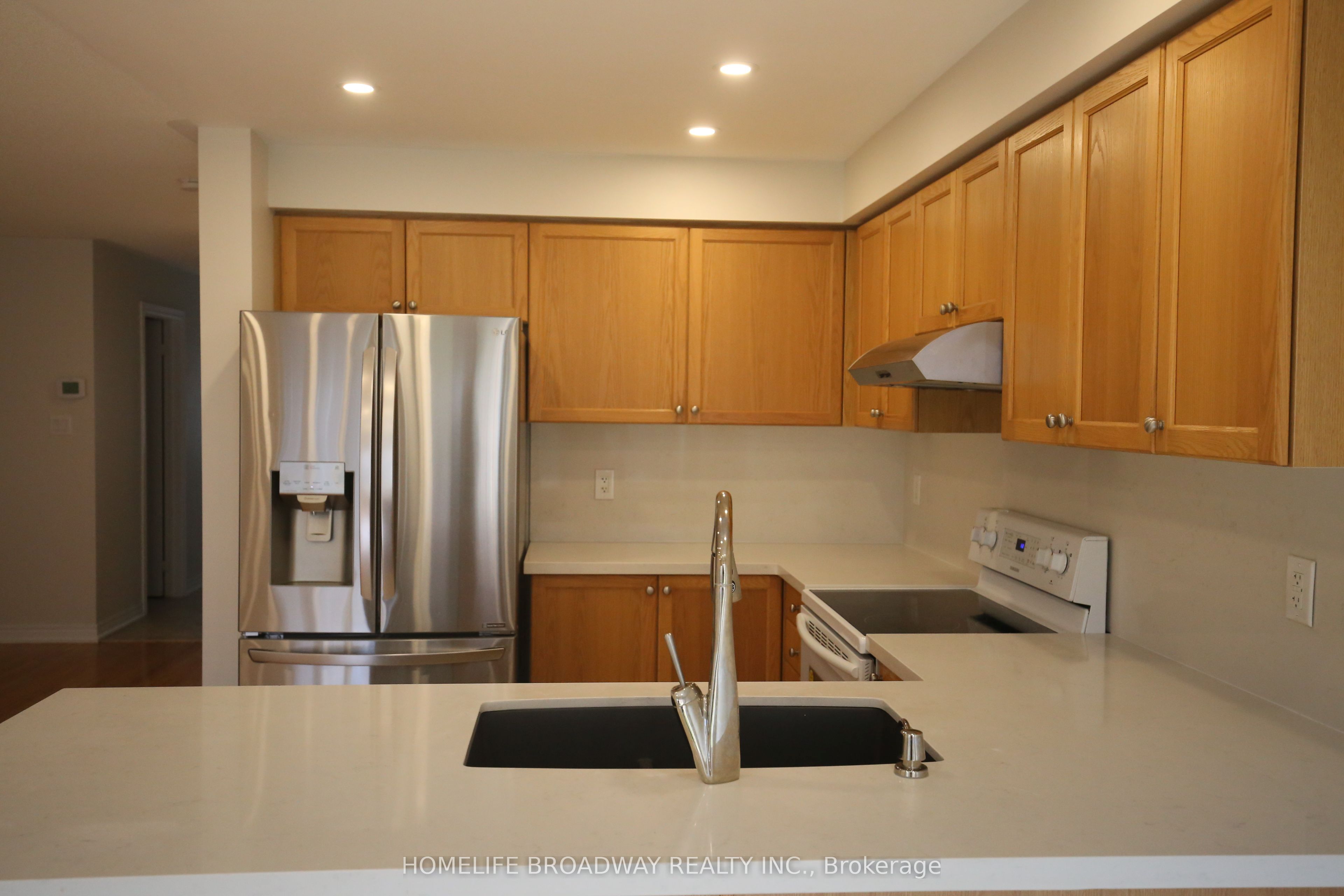 21 Barli Crescent, Vaughan, ON L6A 4L4 photo 4