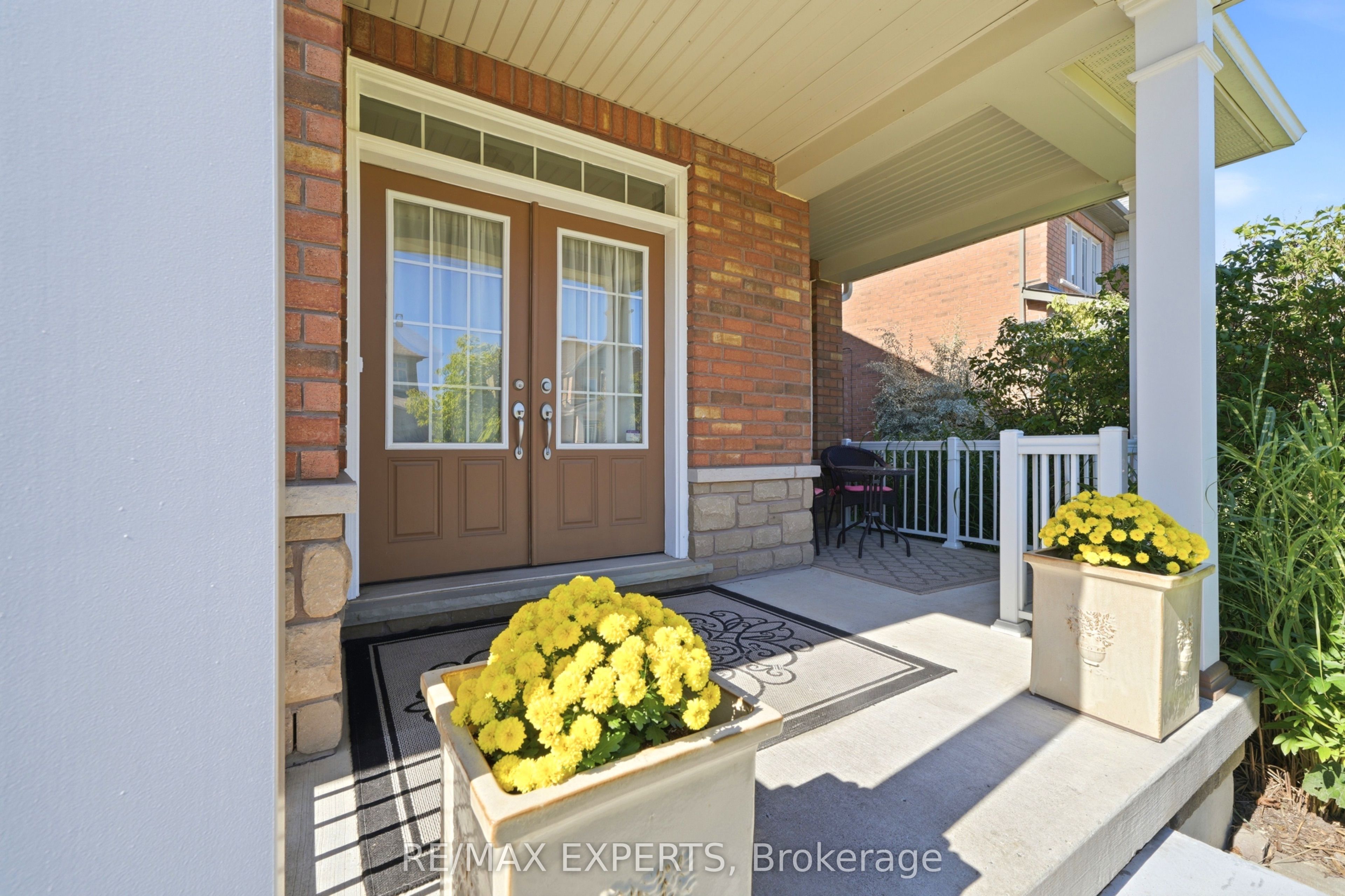 18 Vista Drive, Bradford West Gwillimbury, ON L3Z 0B6 photo 4