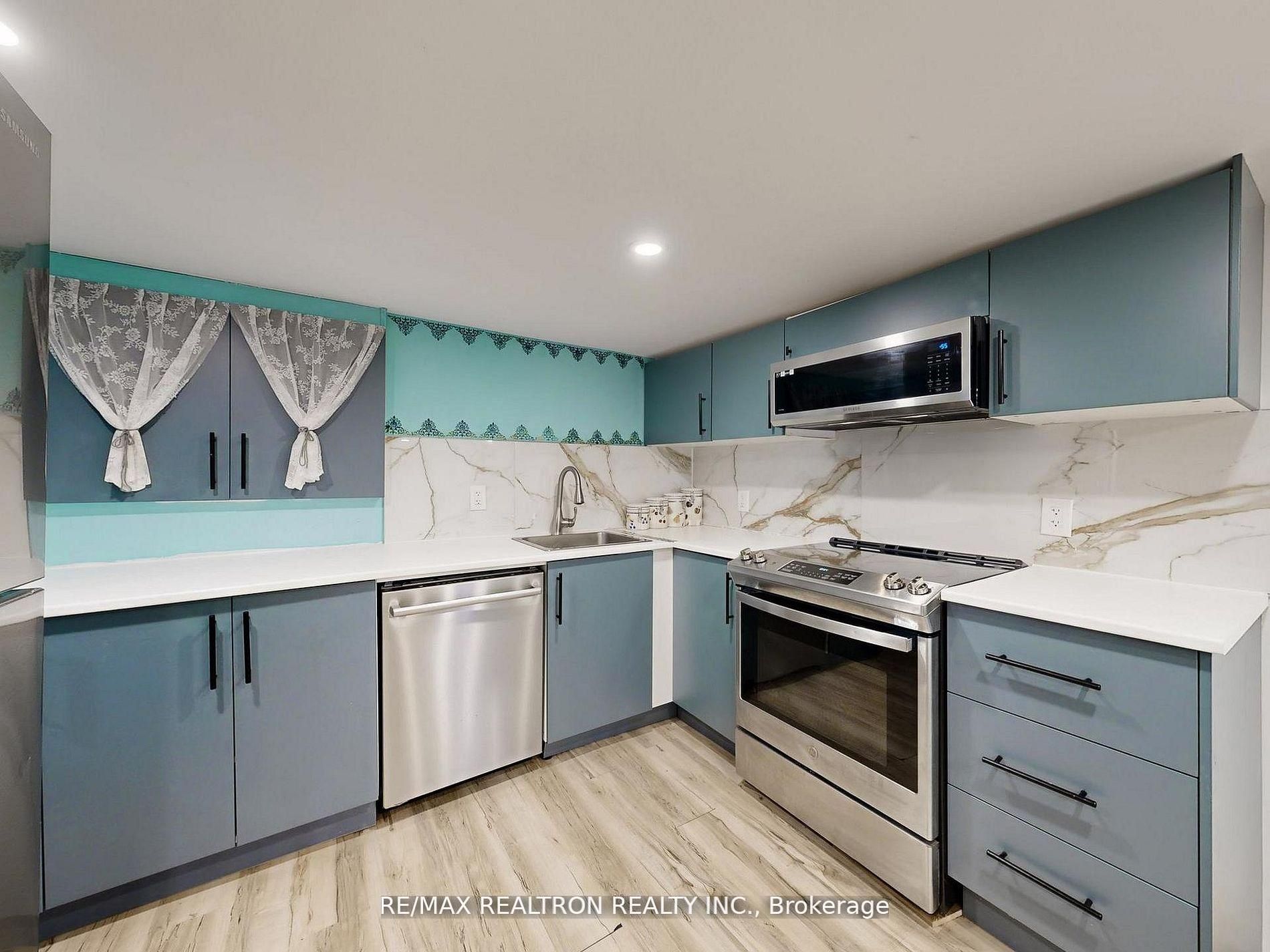 757 Srigley Street, Newmarket, ON L3Y 1X6 photo 5