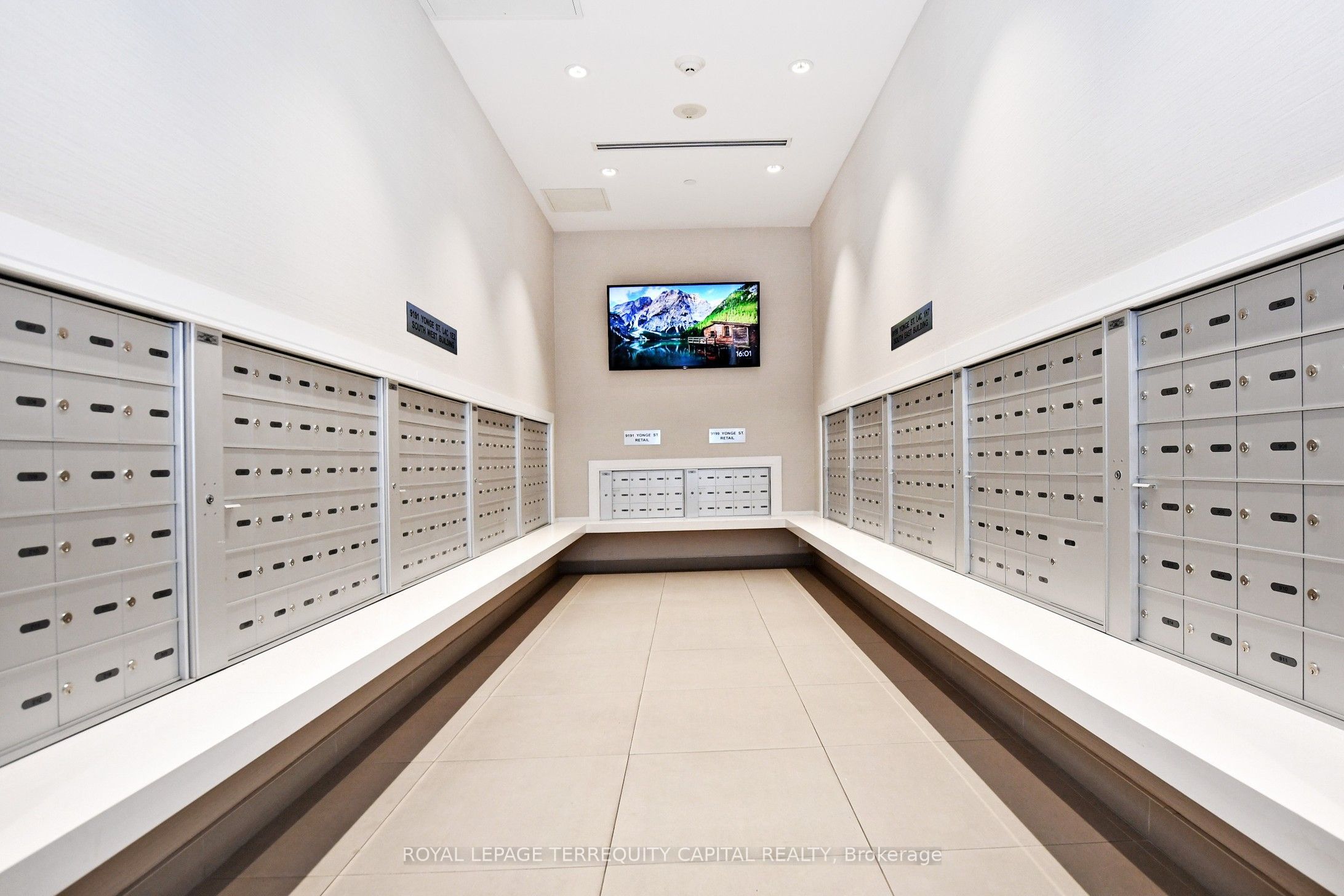 9199 Yonge Street 306, Richmond Hill, ON L4C 1H7 photo 5