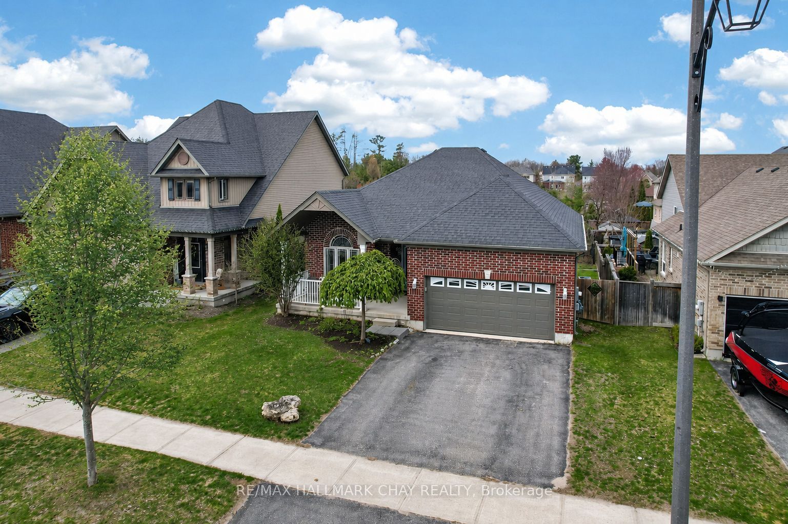 60 Brownley Lane, Essa, ON L3W 0P9